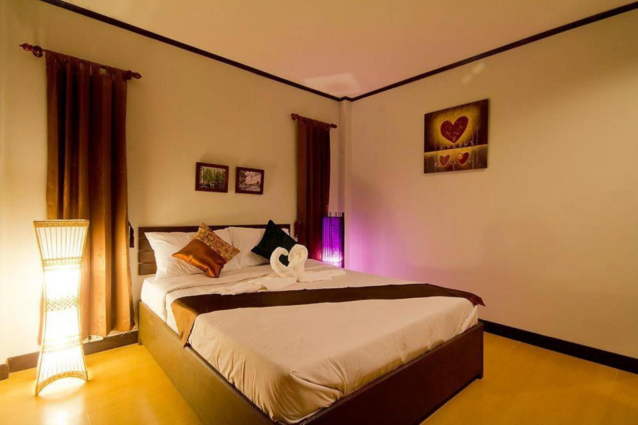 Bed in The Sylvana Pai