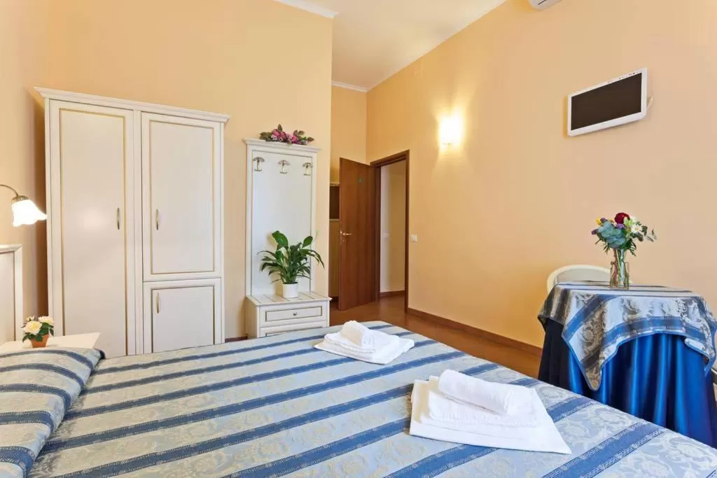 Photo of the whole room, Bed in Vatican Town