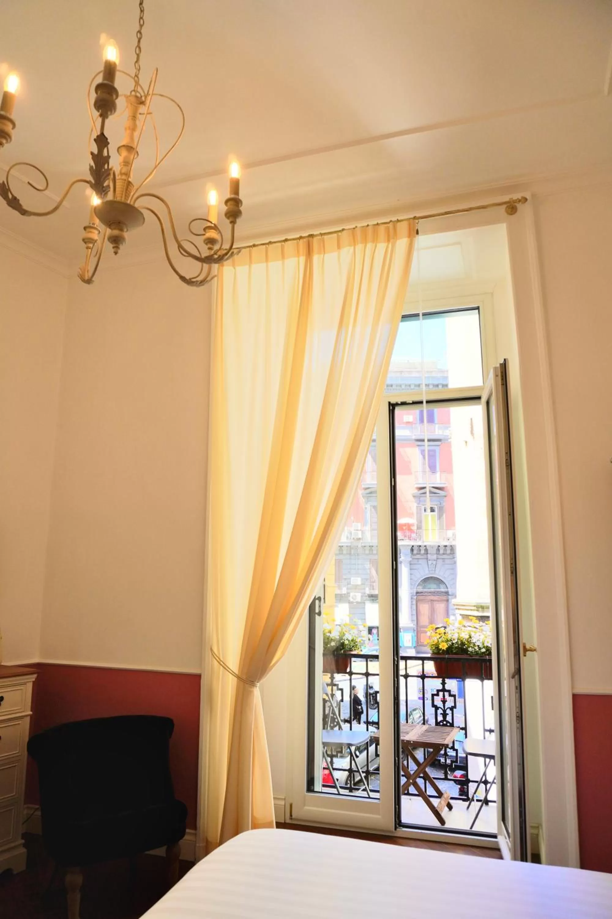 Balcony/Terrace, Bed in Macchiato Suites Boutique Guest House