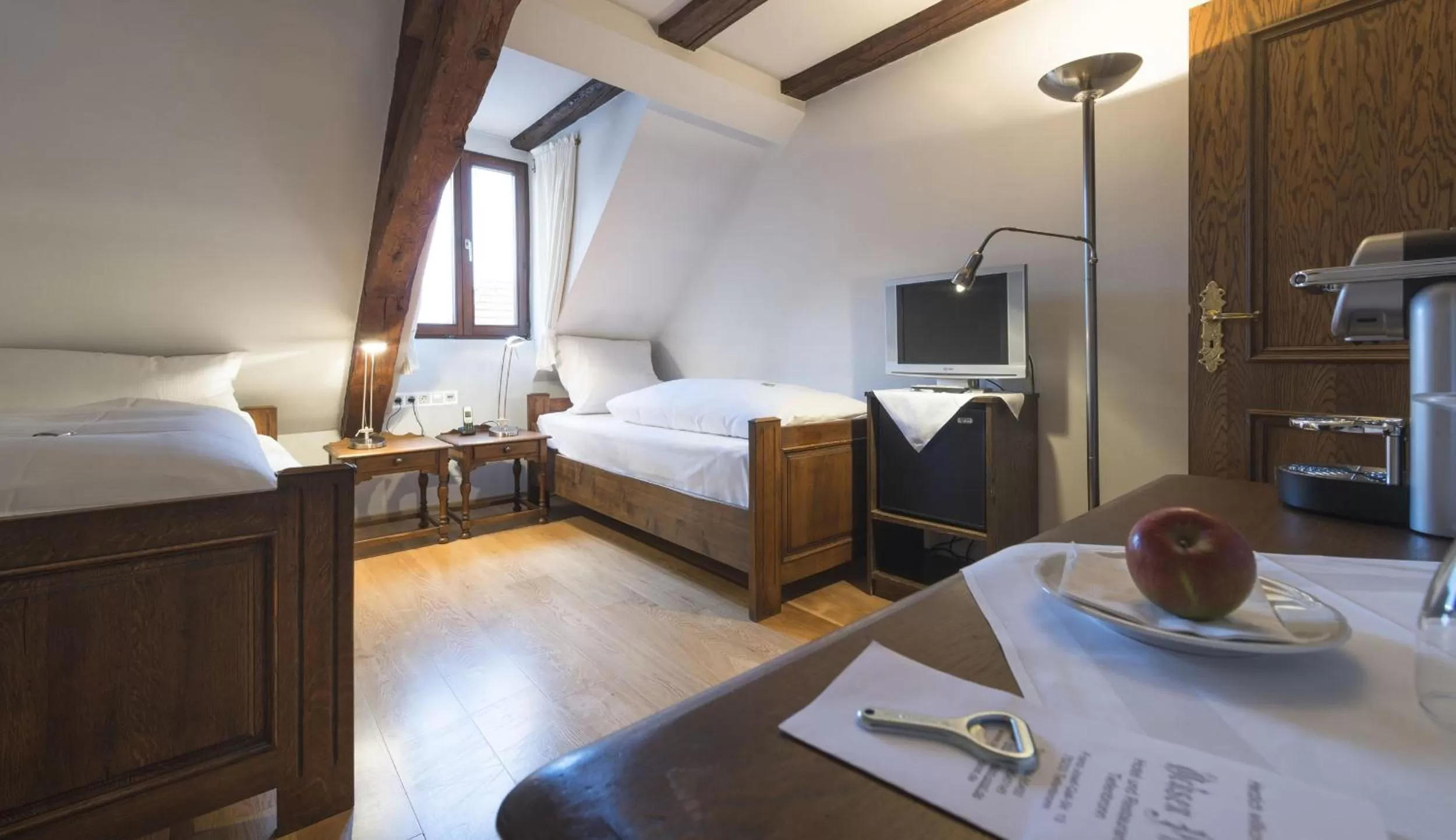 Bed in Hotel Ochsen Post