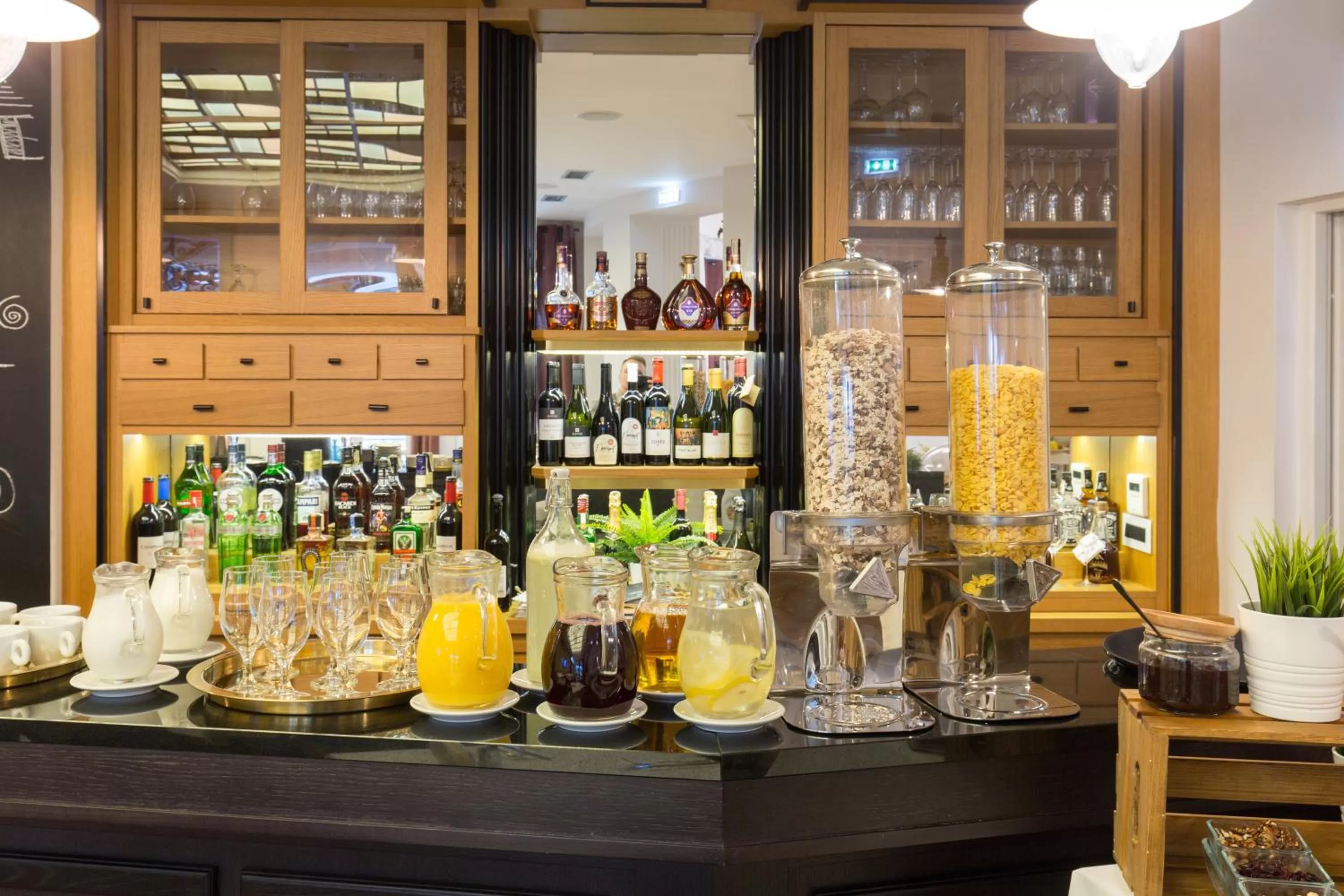 Breakfast in Public House Hotel