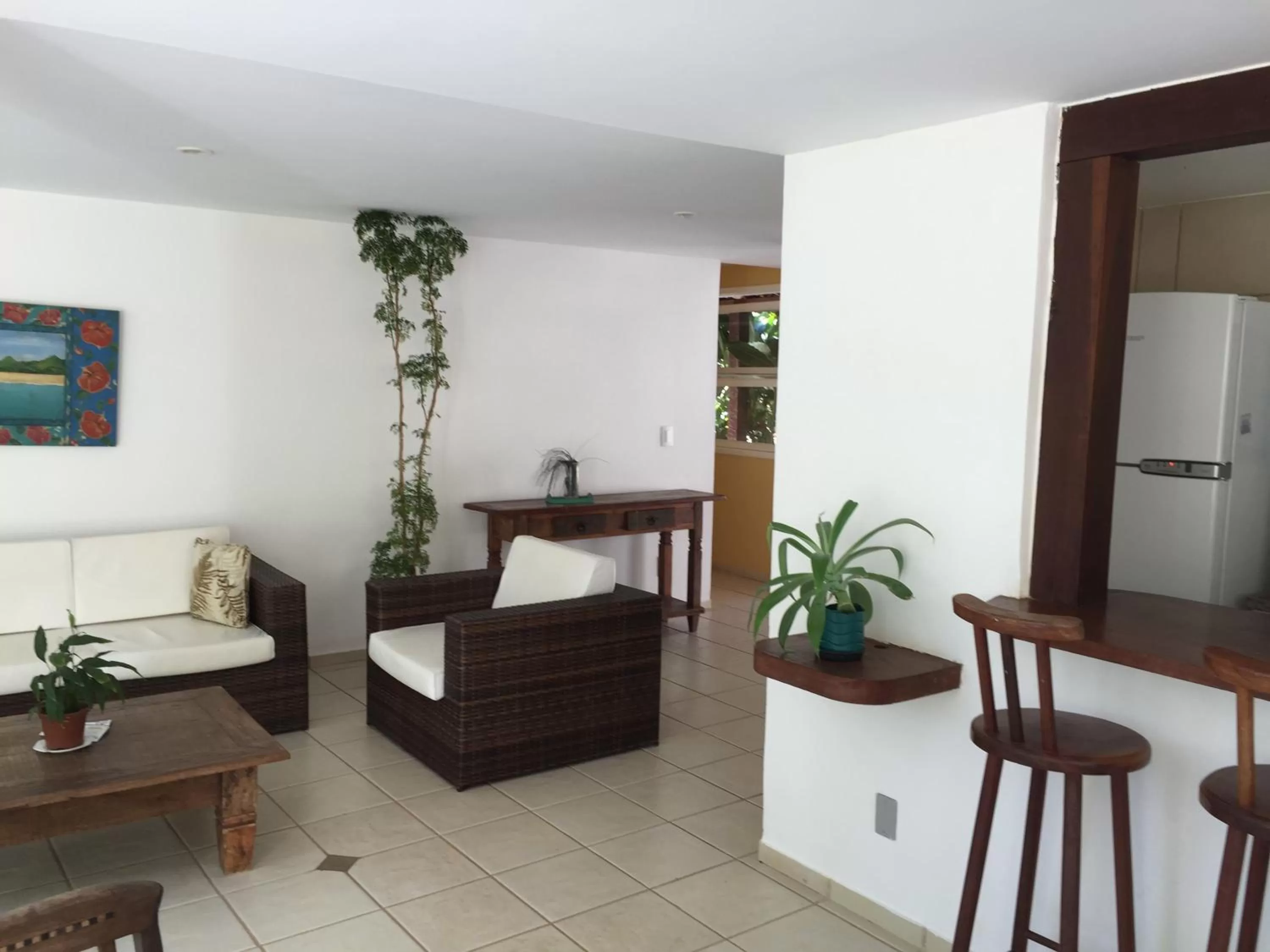 Facade/entrance, Seating Area in Praia da Ferradurinha Guest House
