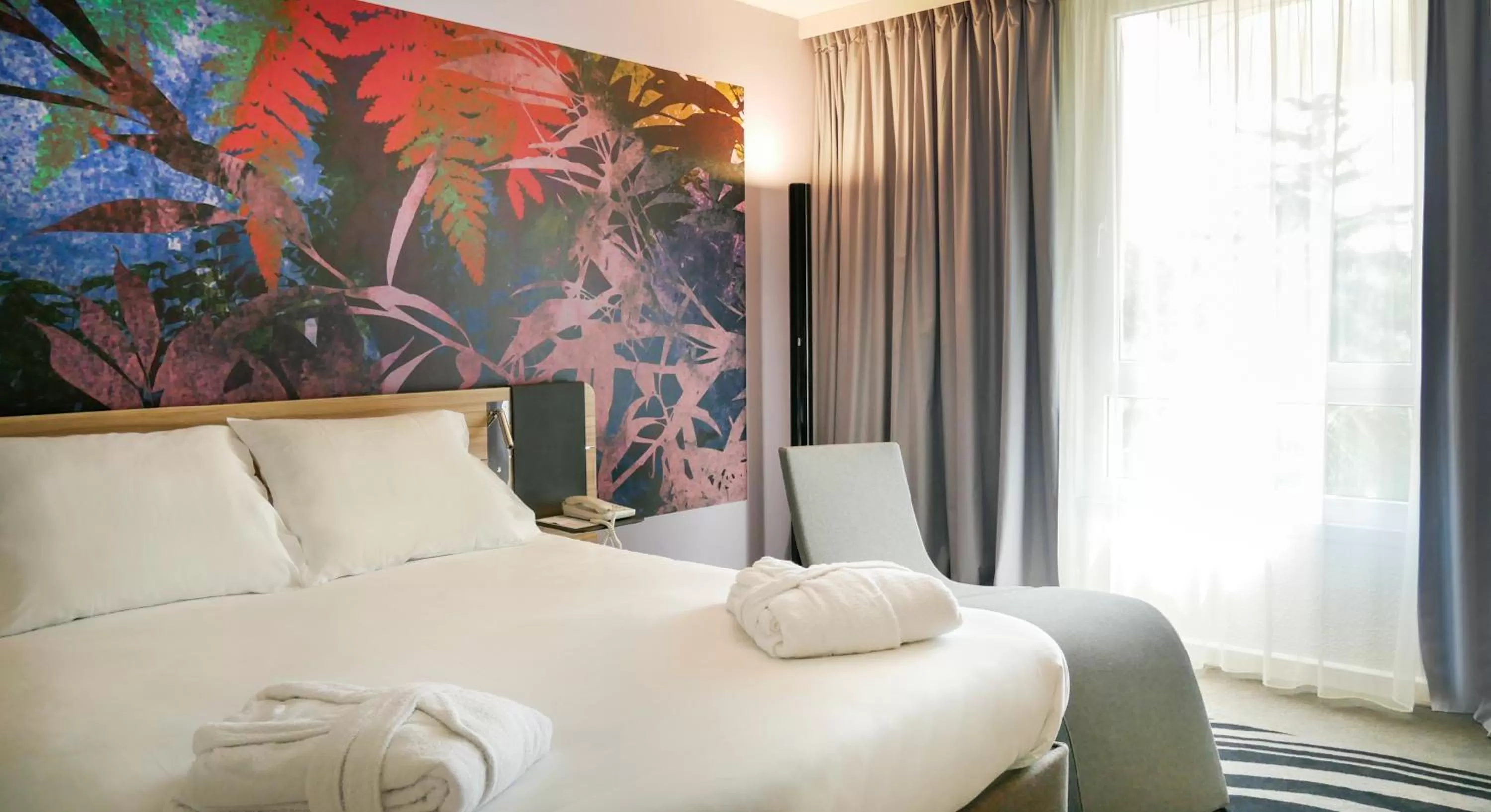 Bedroom, Bed in Novotel Narbonne Sud A9/A61