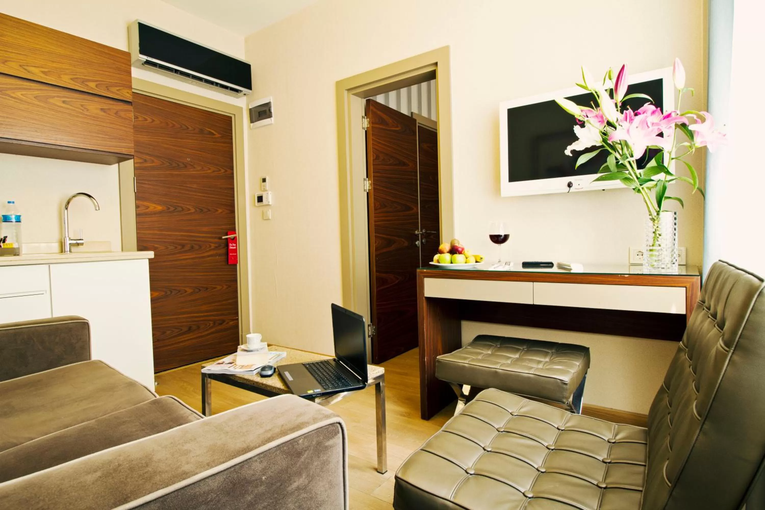 Seating area in Beyoglu Suites Hotel