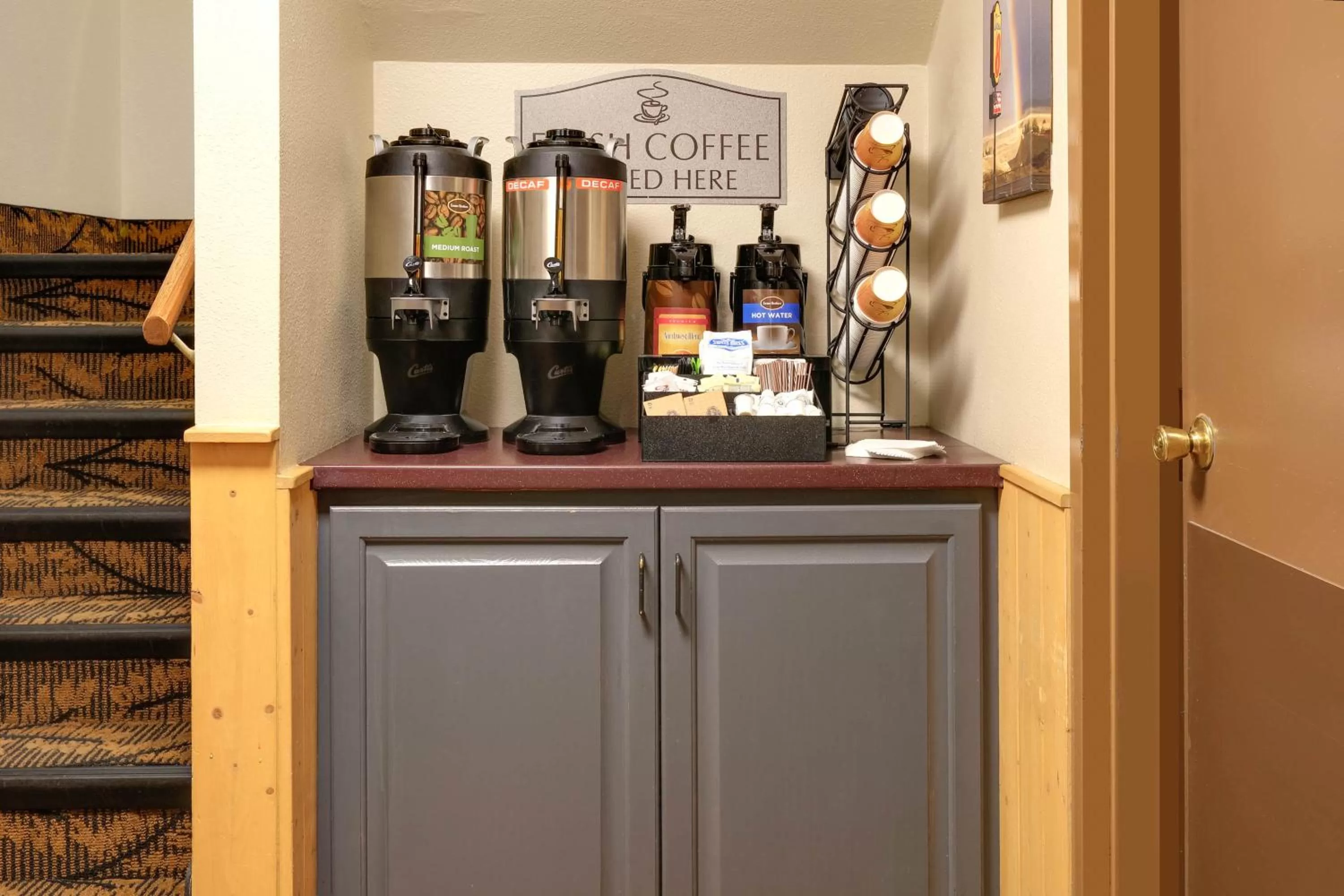 Coffee/tea facilities in Super 8 by Wyndham Cody