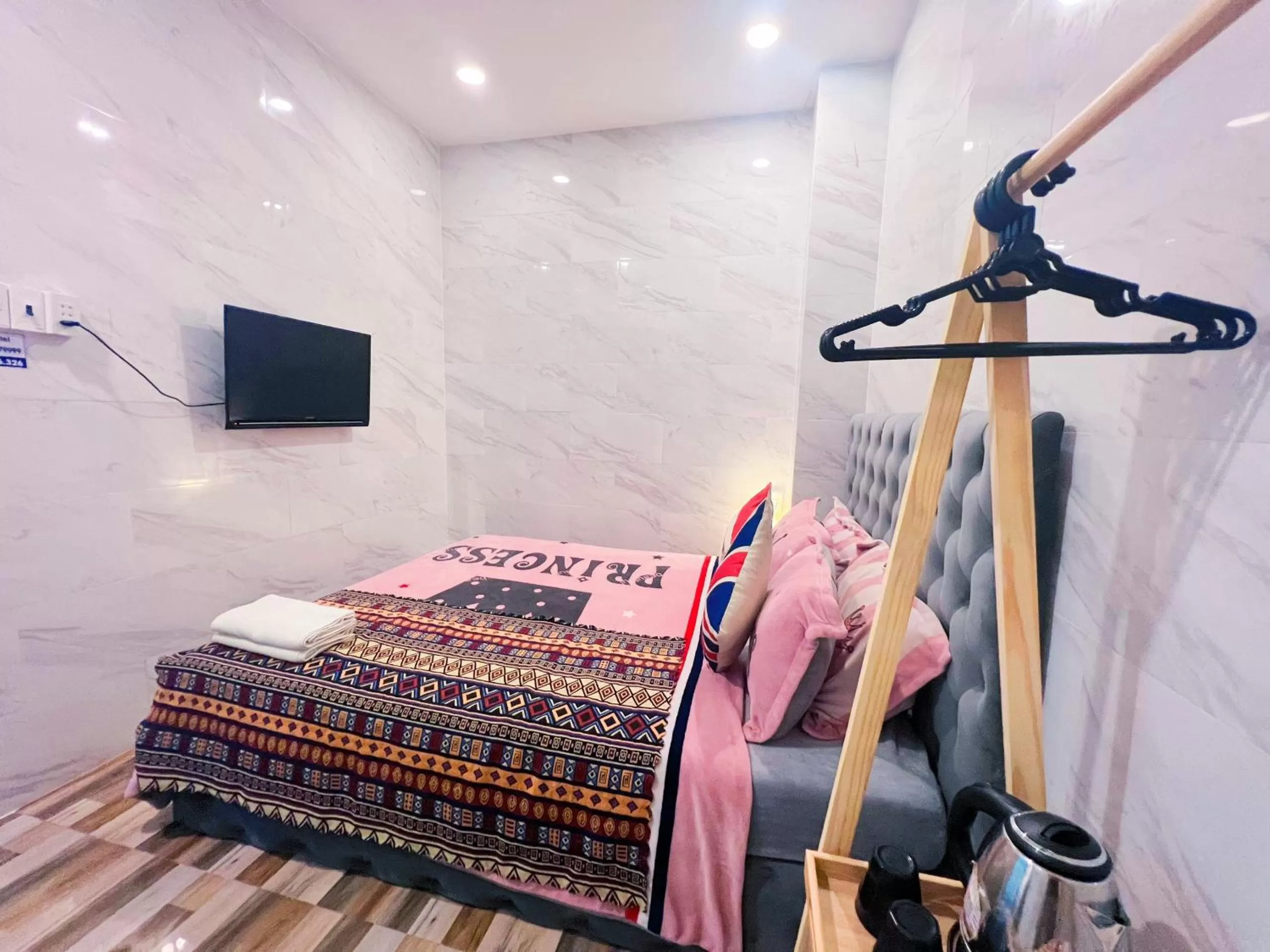 MIS HOSTEL Cần Thơ