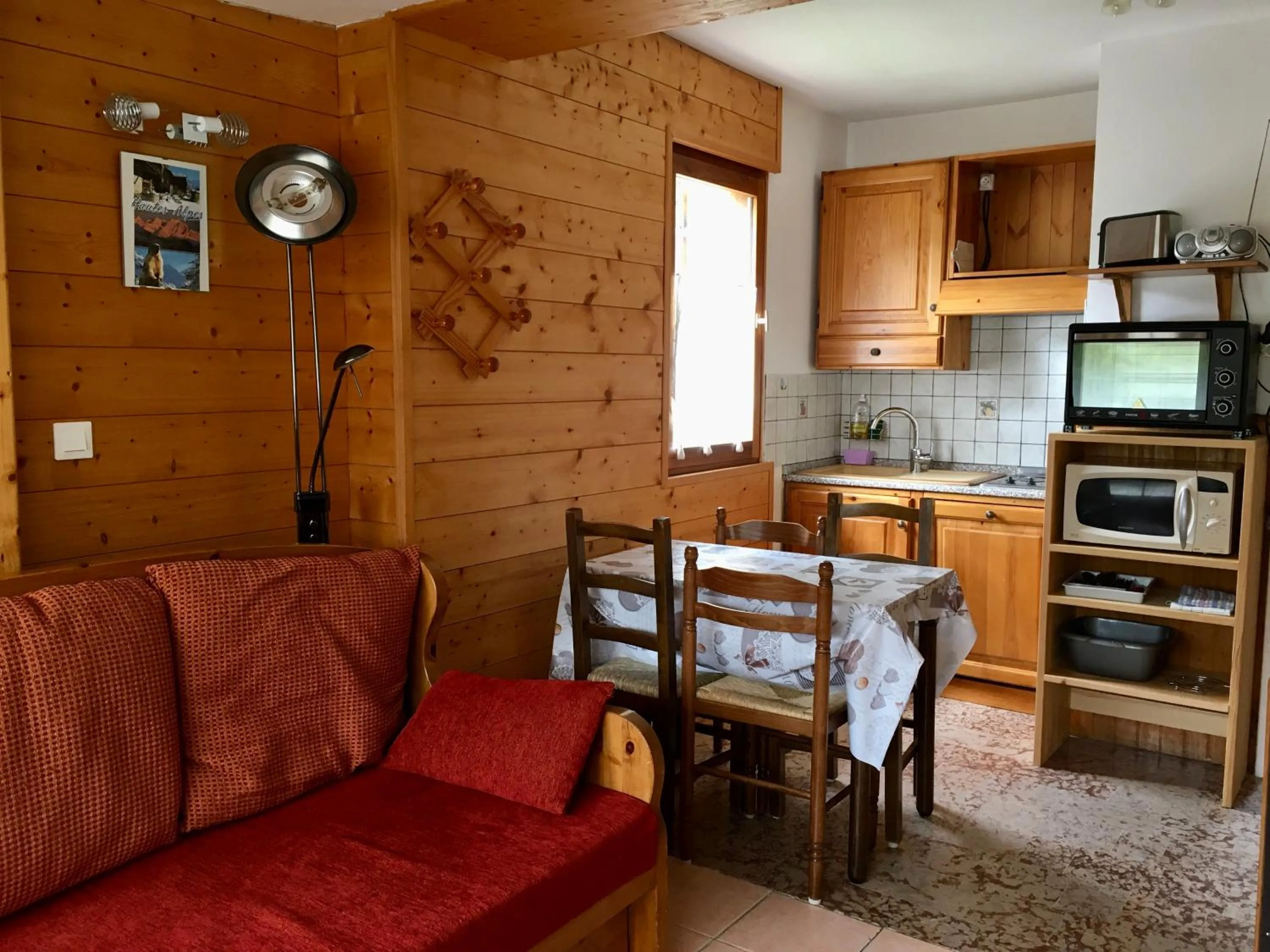 Kitchen or kitchenette in Le Catinat Fleuri