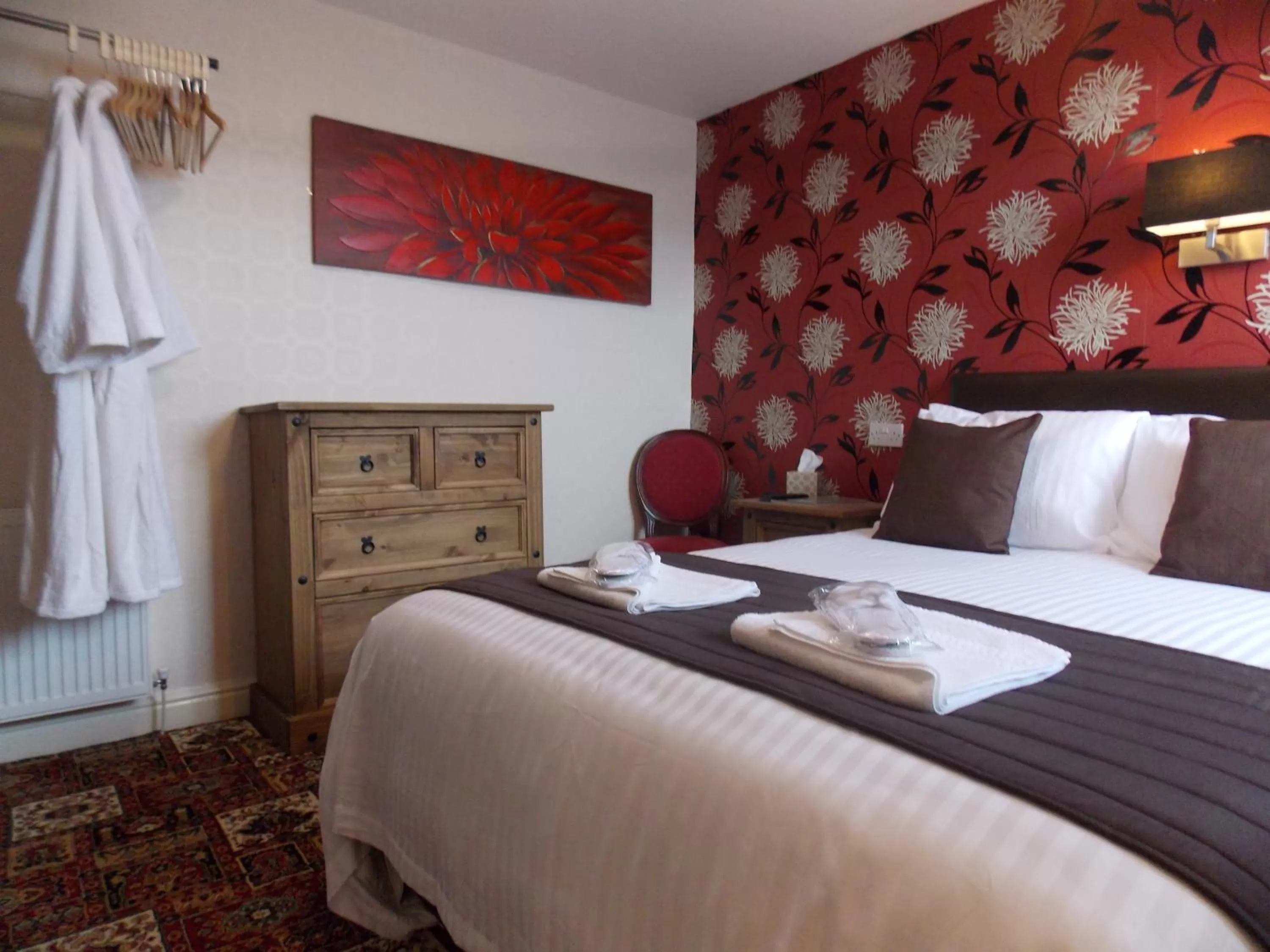 Bedroom, Bed in The Trafford Hotel