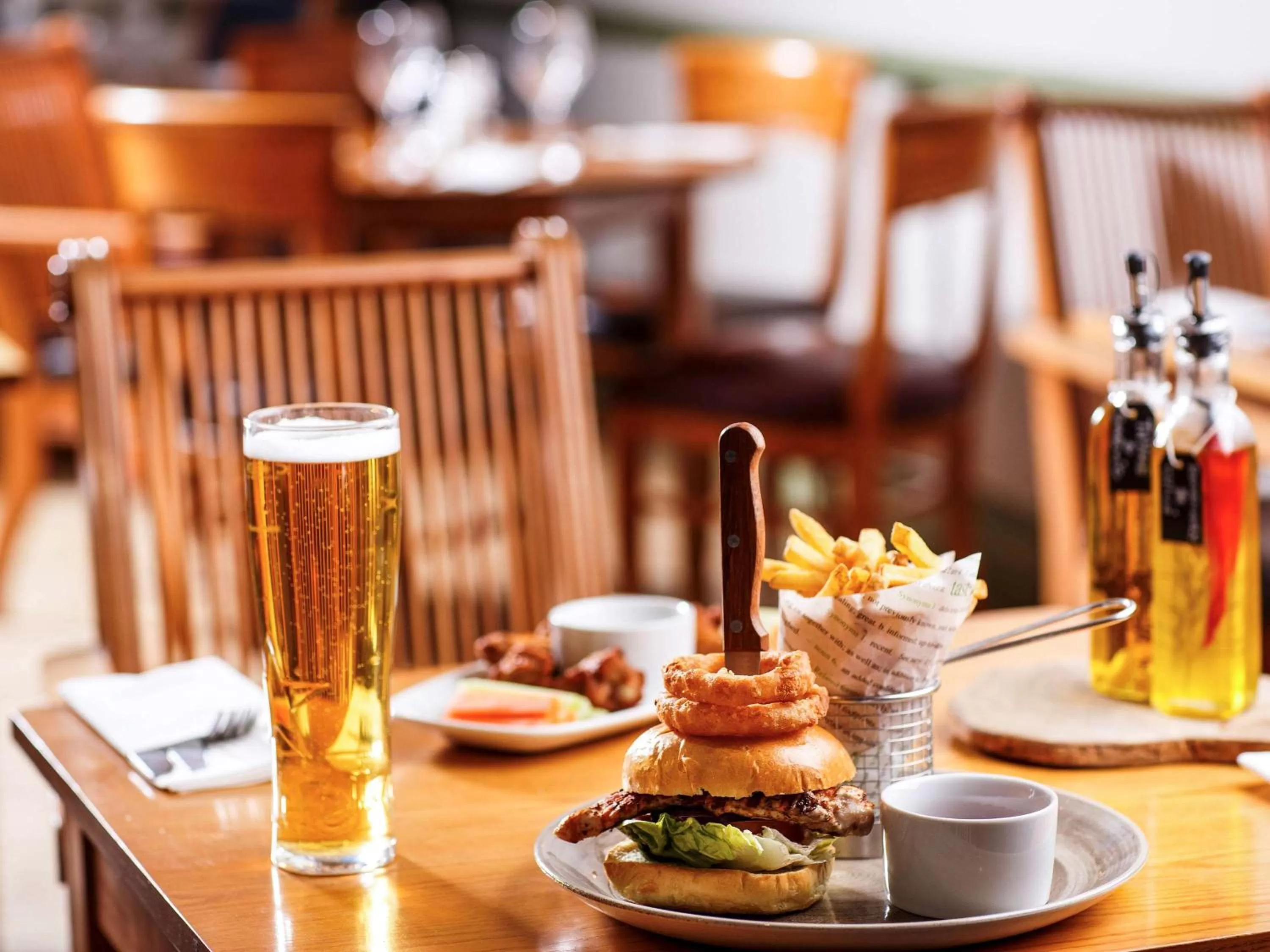 Restaurant/places to eat in Mercure Nottingham Sherwood