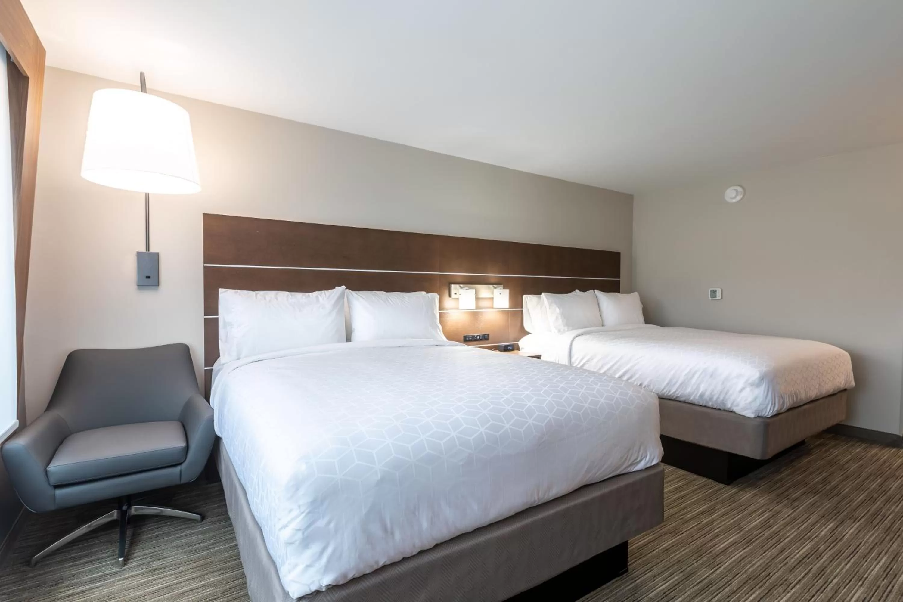 Photo of the whole room, Bed in Holiday Inn Express & Suites - Greenville - Taylors by IHG