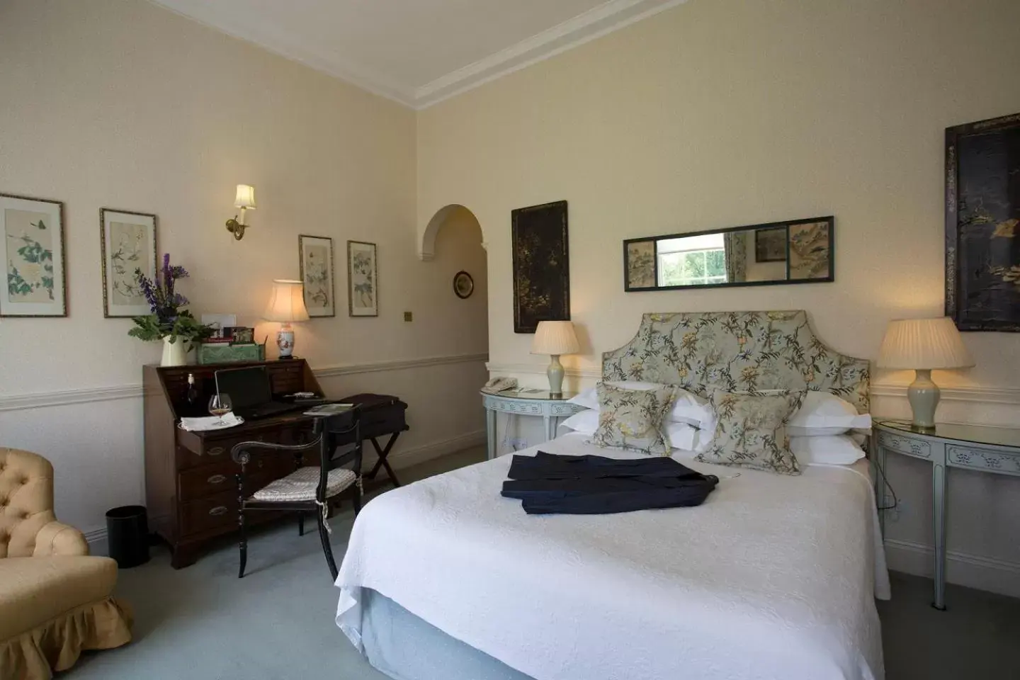 Main House Deluxe Double or Twin Room in Middlethorpe Hall & Spa Main House Deluxe Double or Twin Room in Middlethorpe Hall & Spa