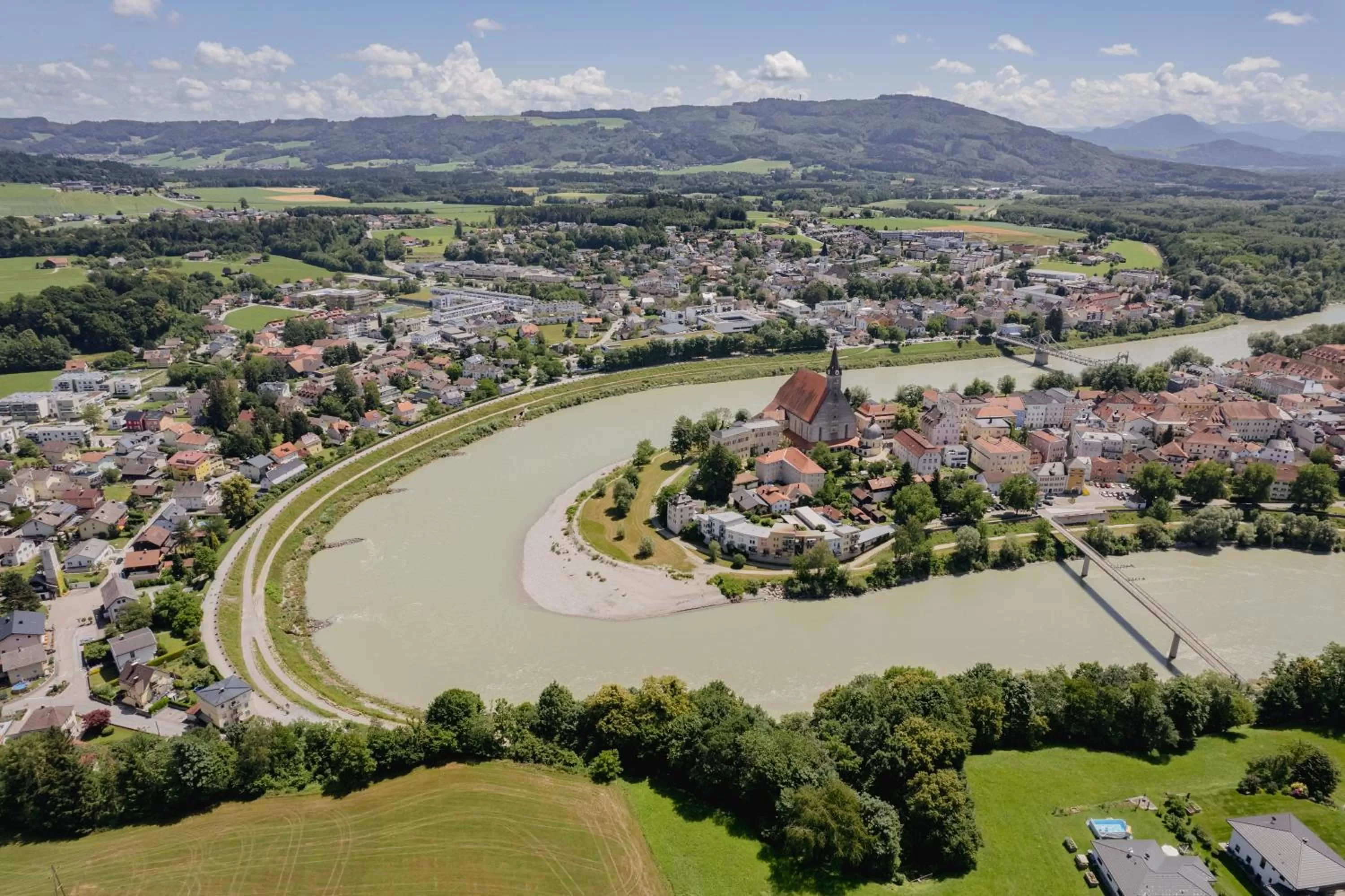 Nearby landmark in zumOXN