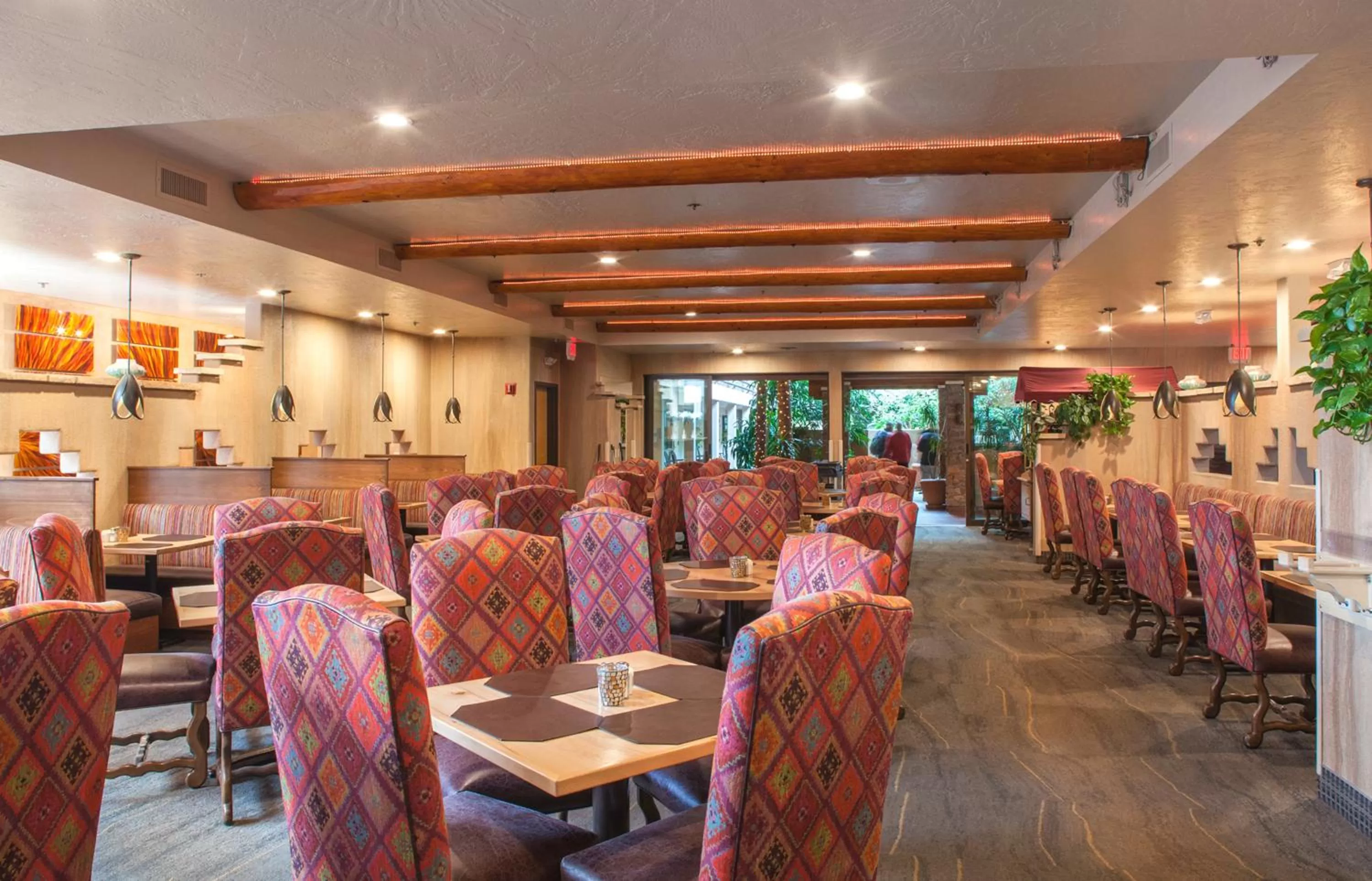 Restaurant/places to eat in Grand Canyon Plaza Hotel-South Rim
