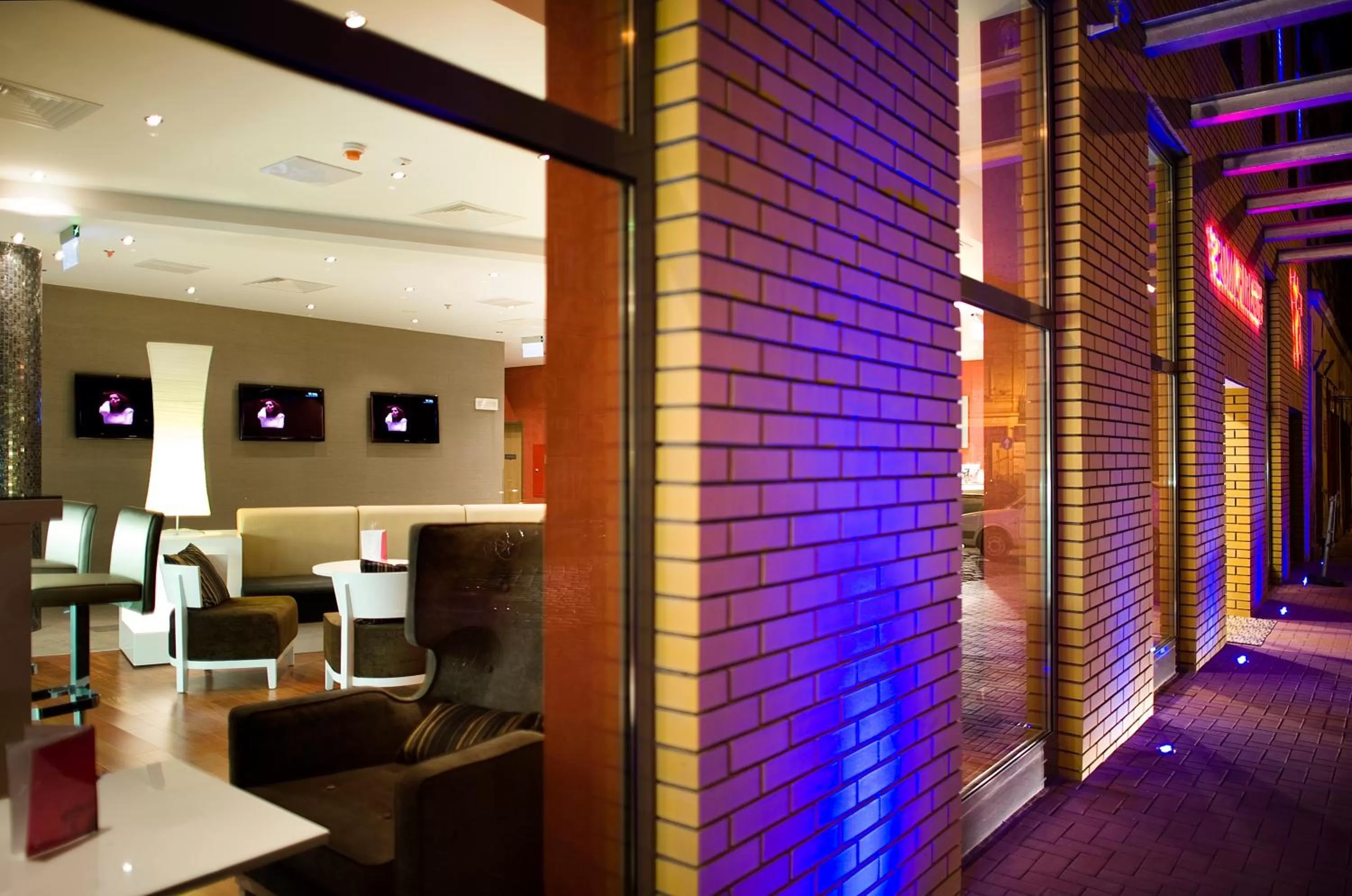 Lounge or bar in Royal Park Boutique Hotel