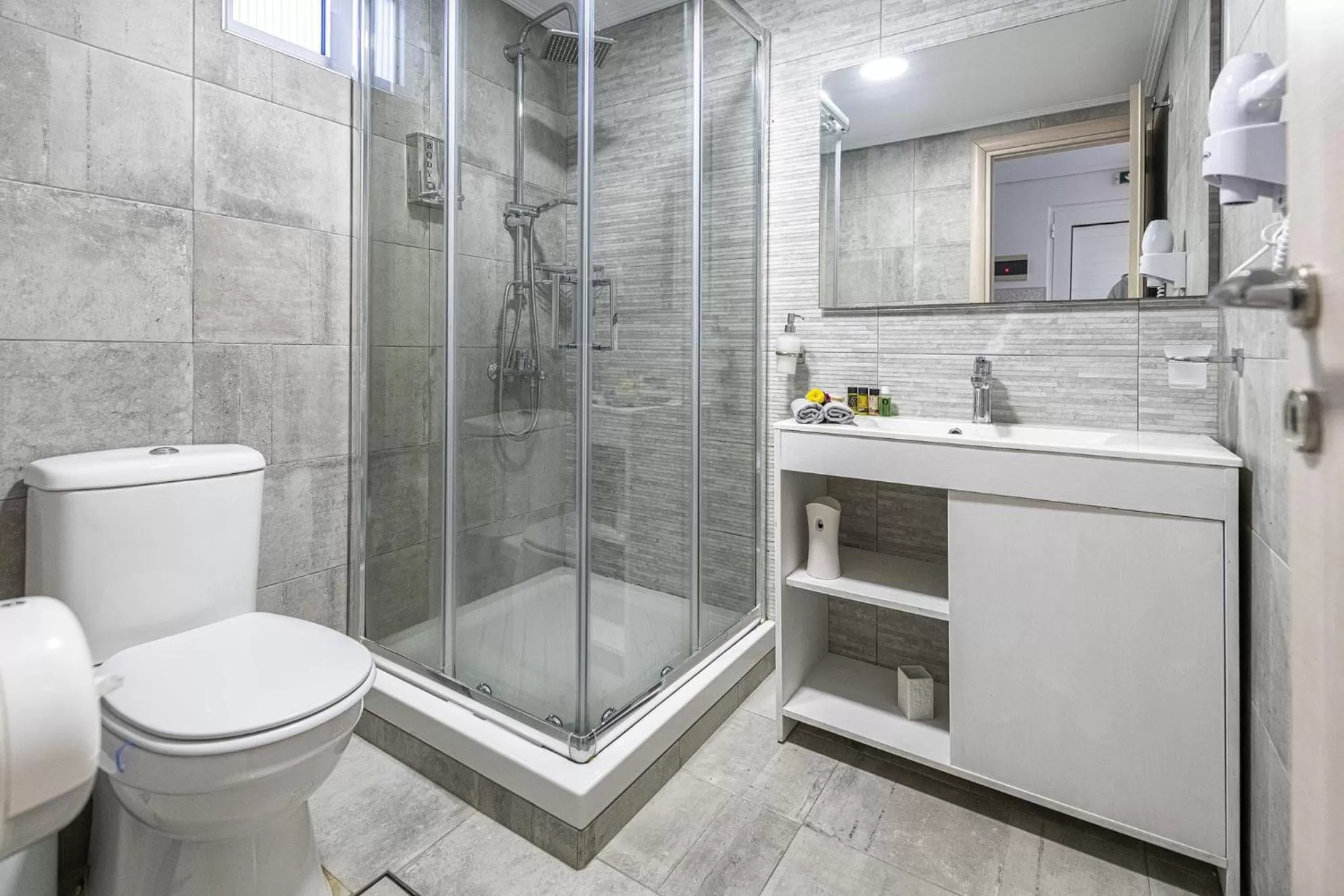 Comfort Stay Athens Airport Hotel - FREE shuttle from and to the airport