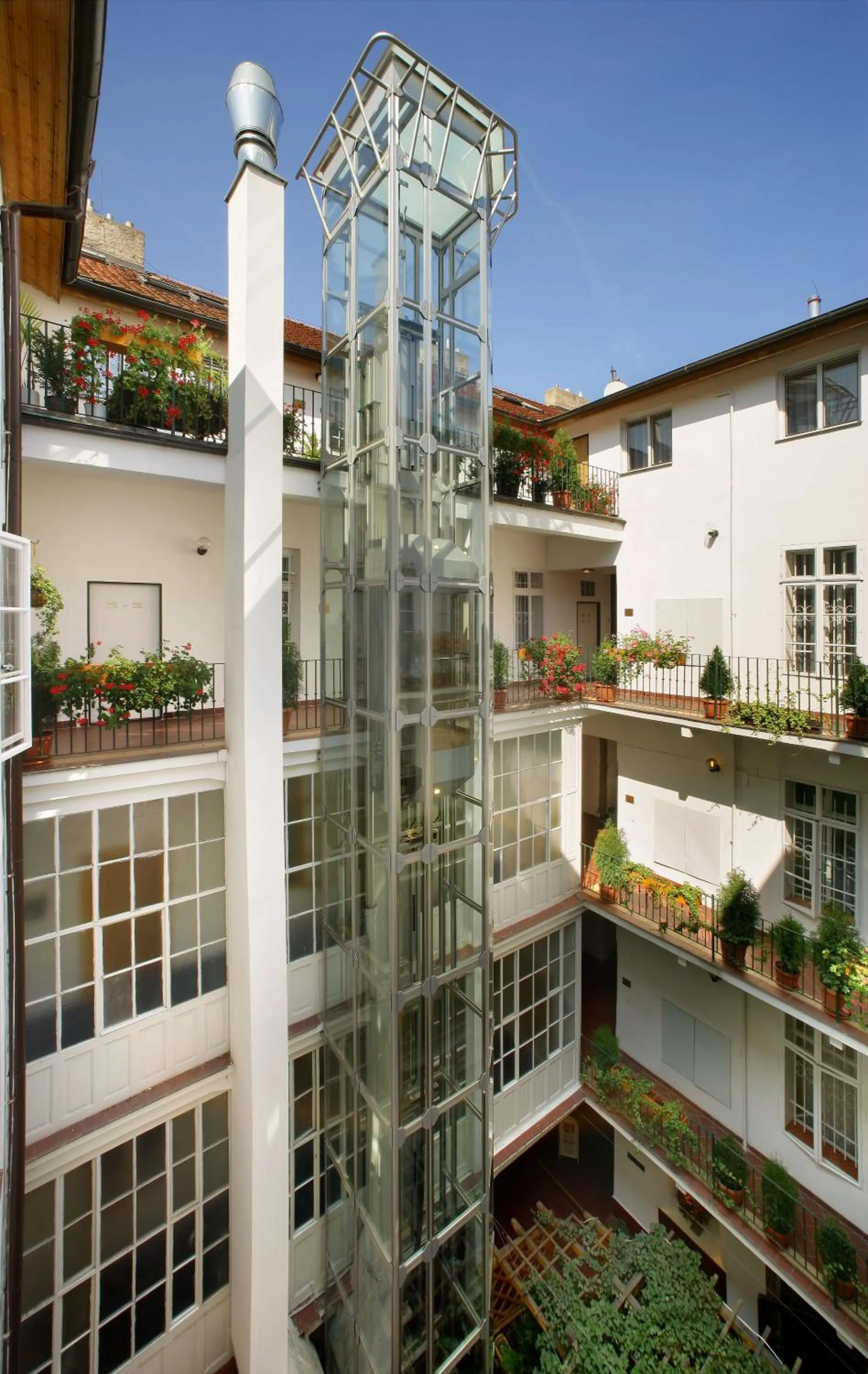 Facade/entrance in Hotel Salvator
