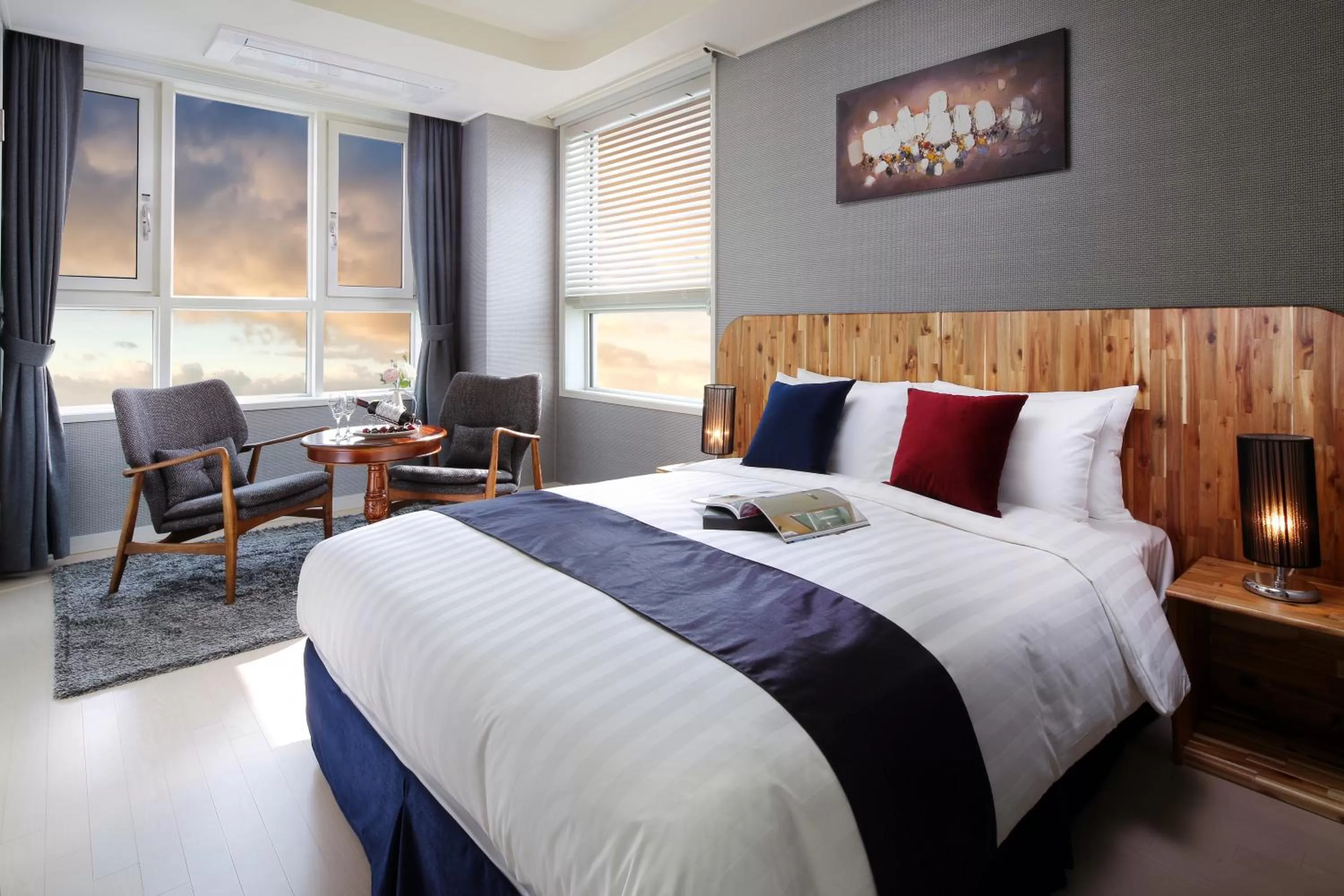 Bedroom, Bed in Ever8 Serviced Residence