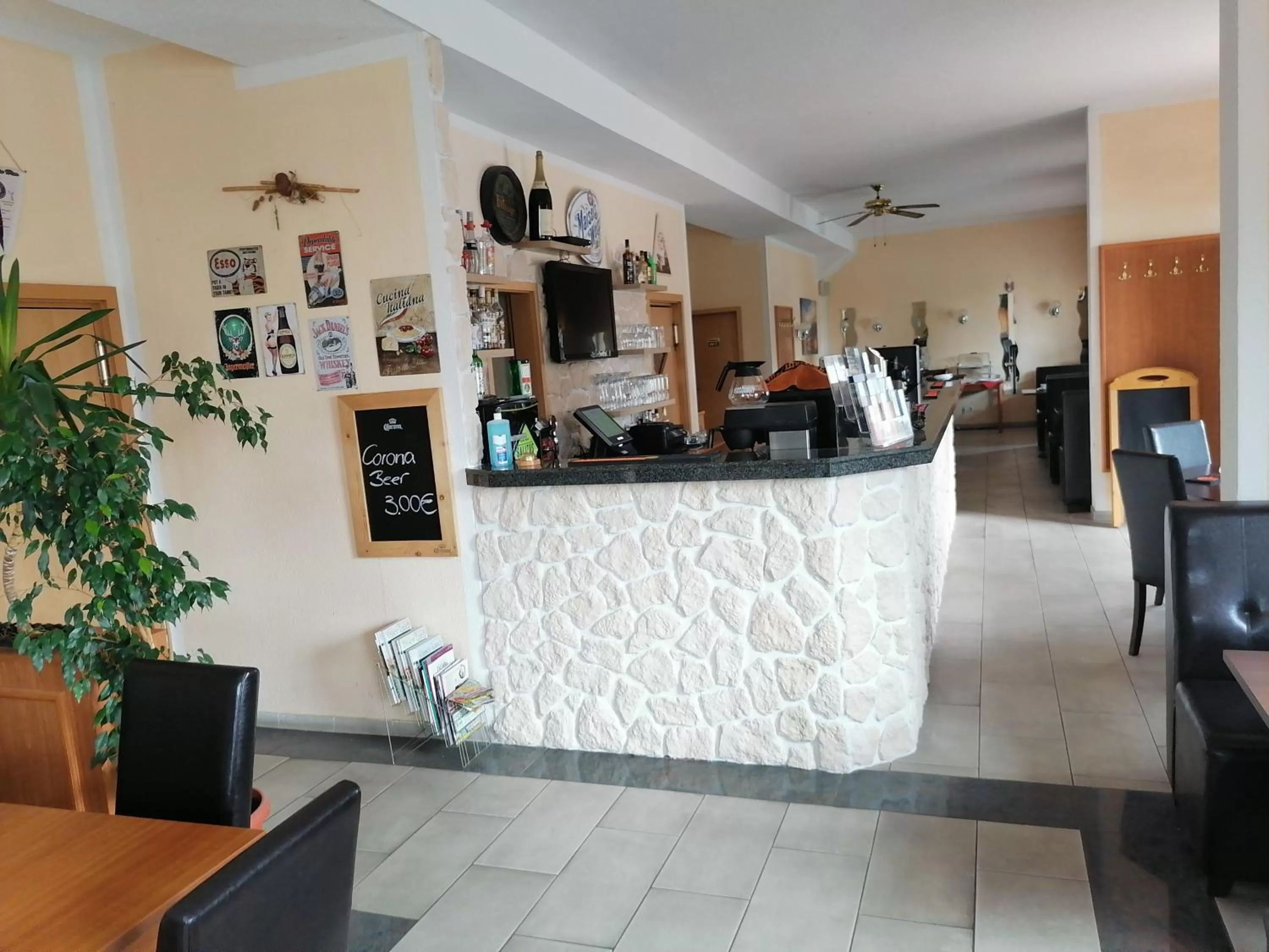 Restaurant/places to eat, Lobby/Reception in Pension Kuehnauer Hof