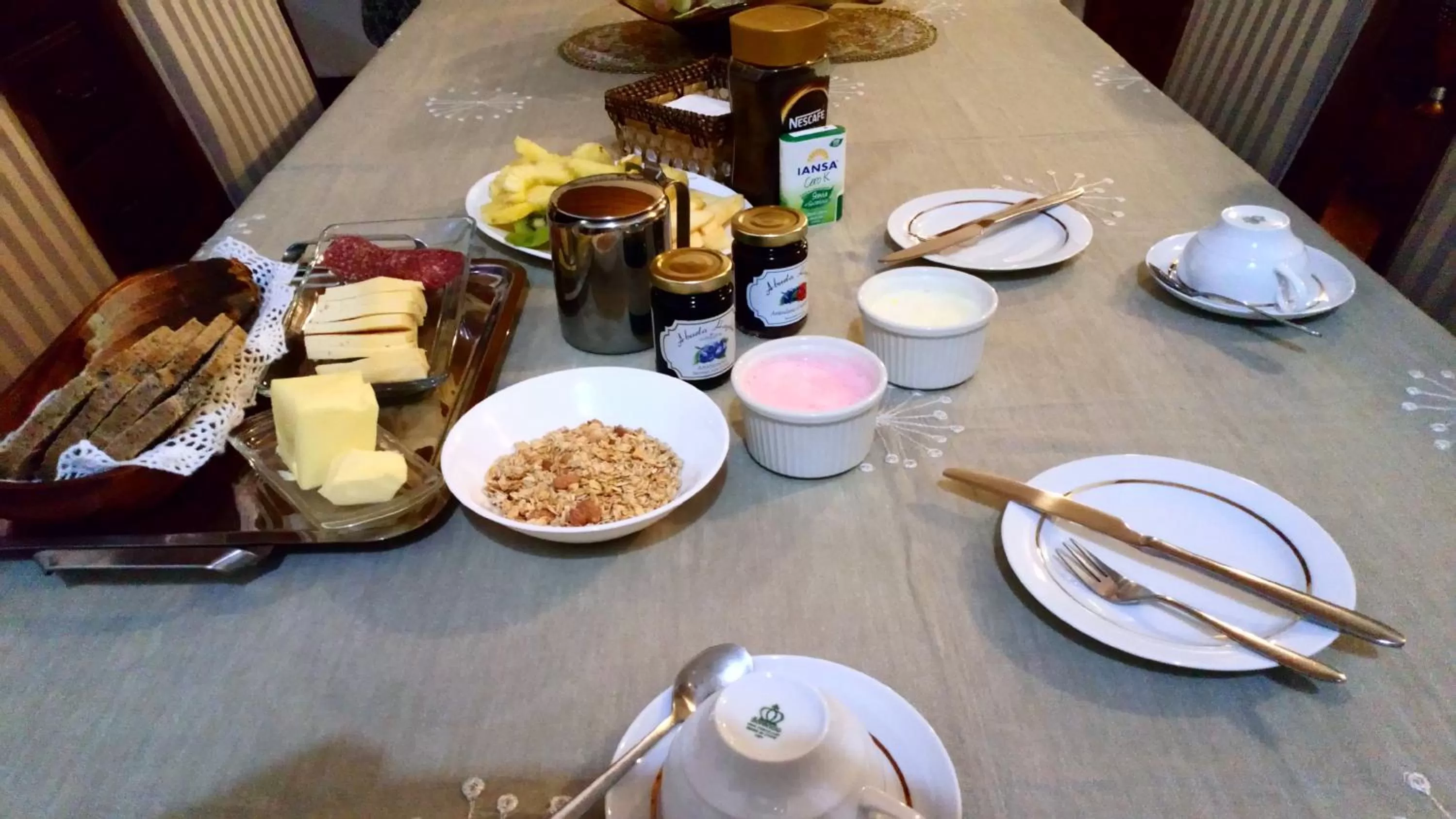 Continental breakfast, Breakfast in Hostal Parcela 47 villarrica