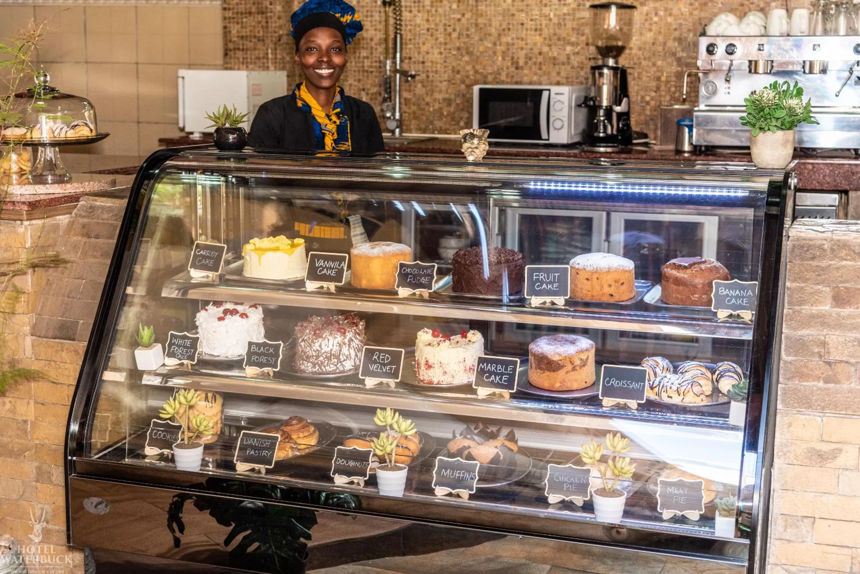 Coffee/tea facilities, Food in Hotel Waterbuck