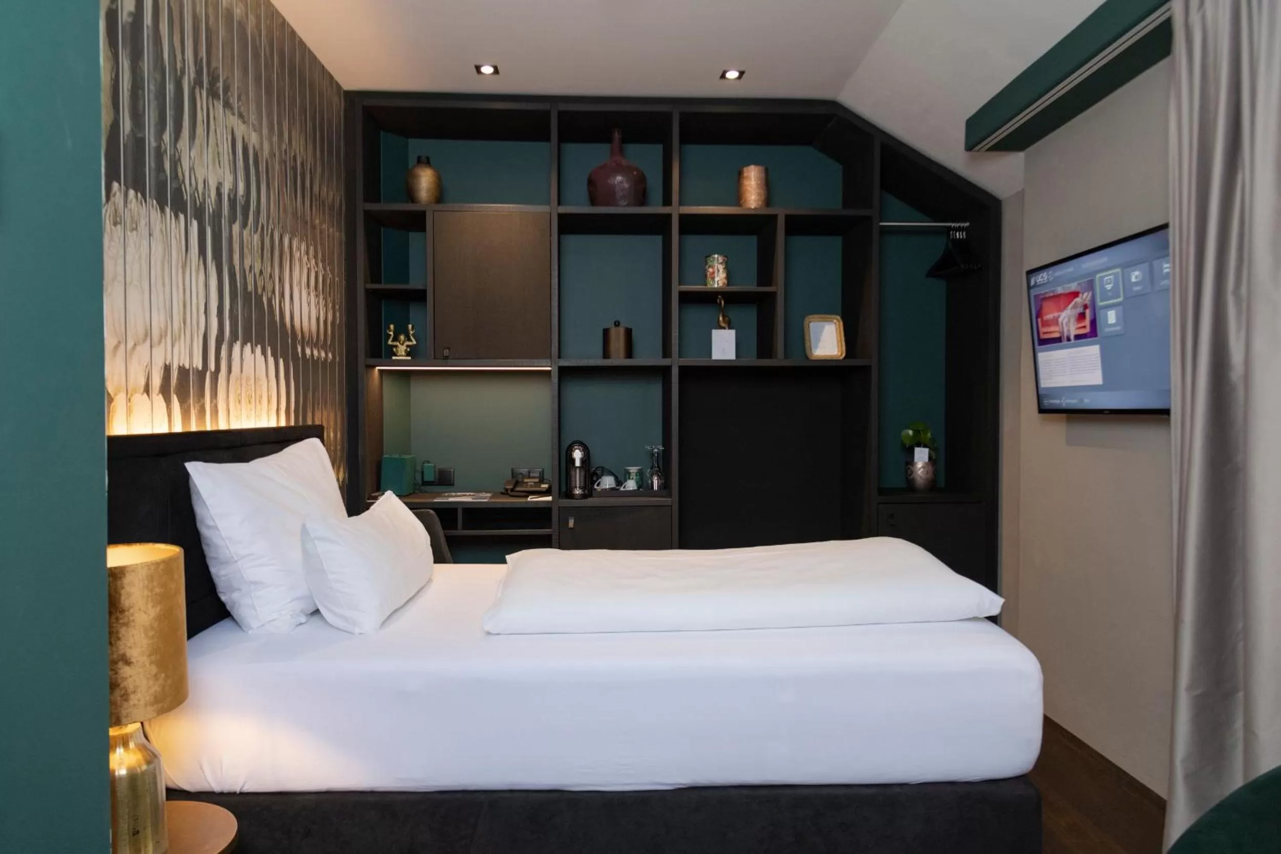 Bed in Aiola Living Graz