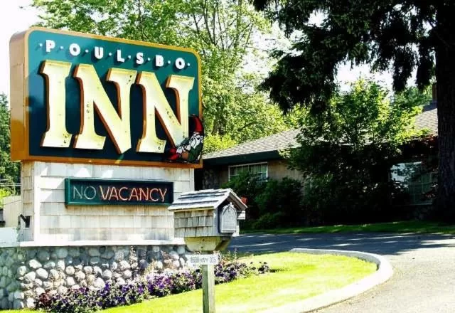 Logo/Certificate/Sign in Poulsbo Inn & Suites