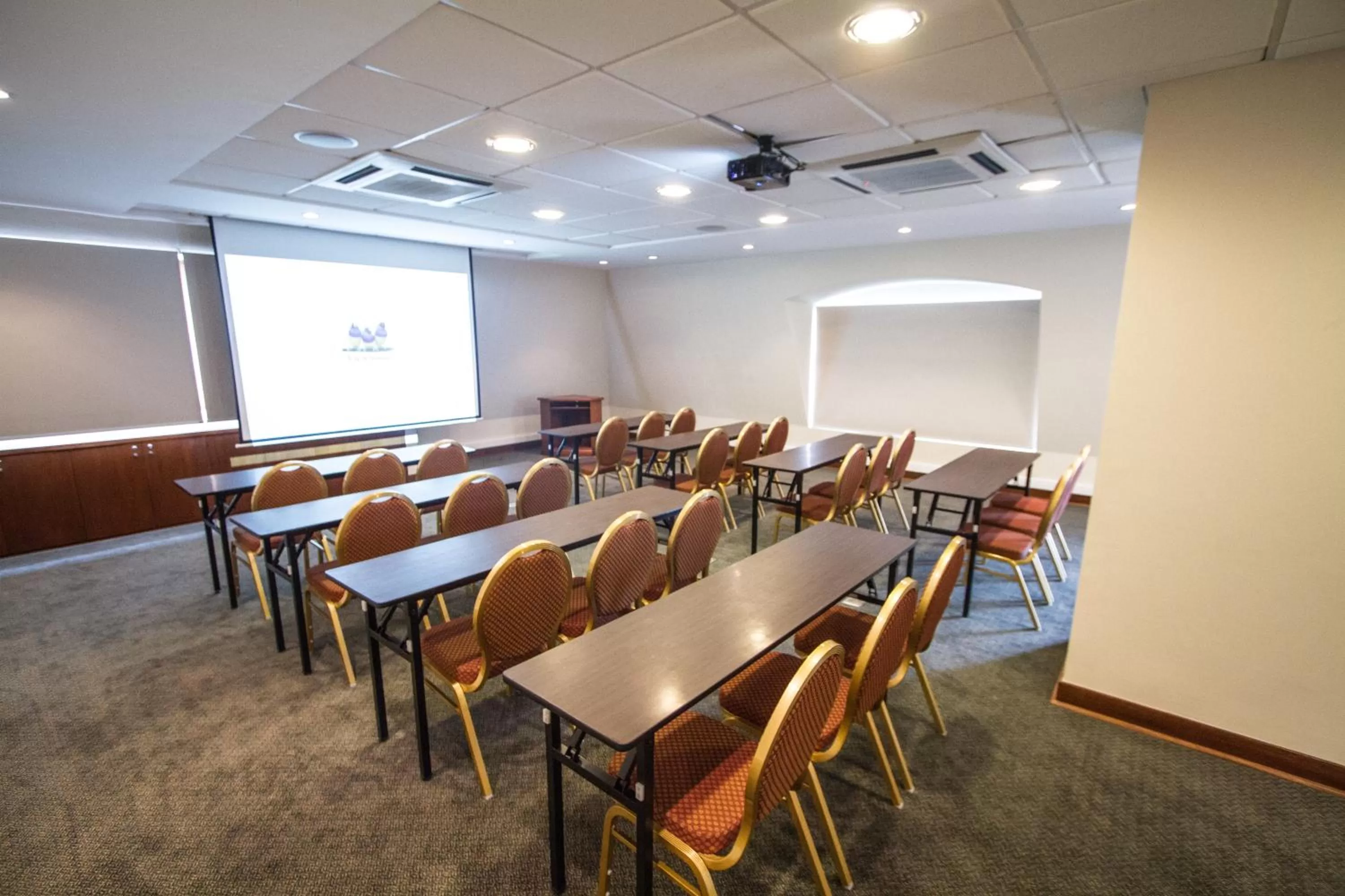 Banquet/Function facilities in Tur Hotel Santiago