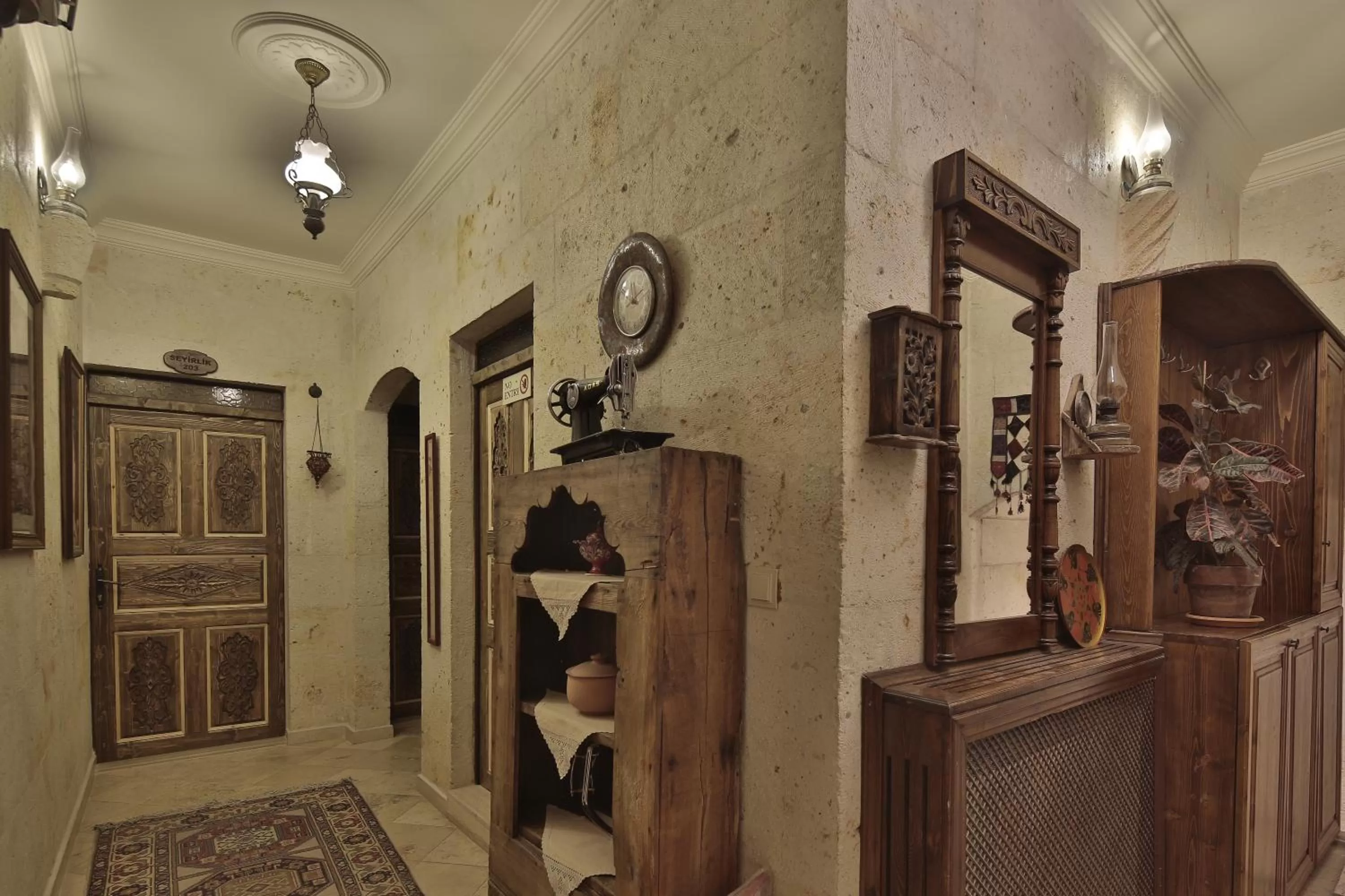 Decorative detail in Vista Cave Hotel