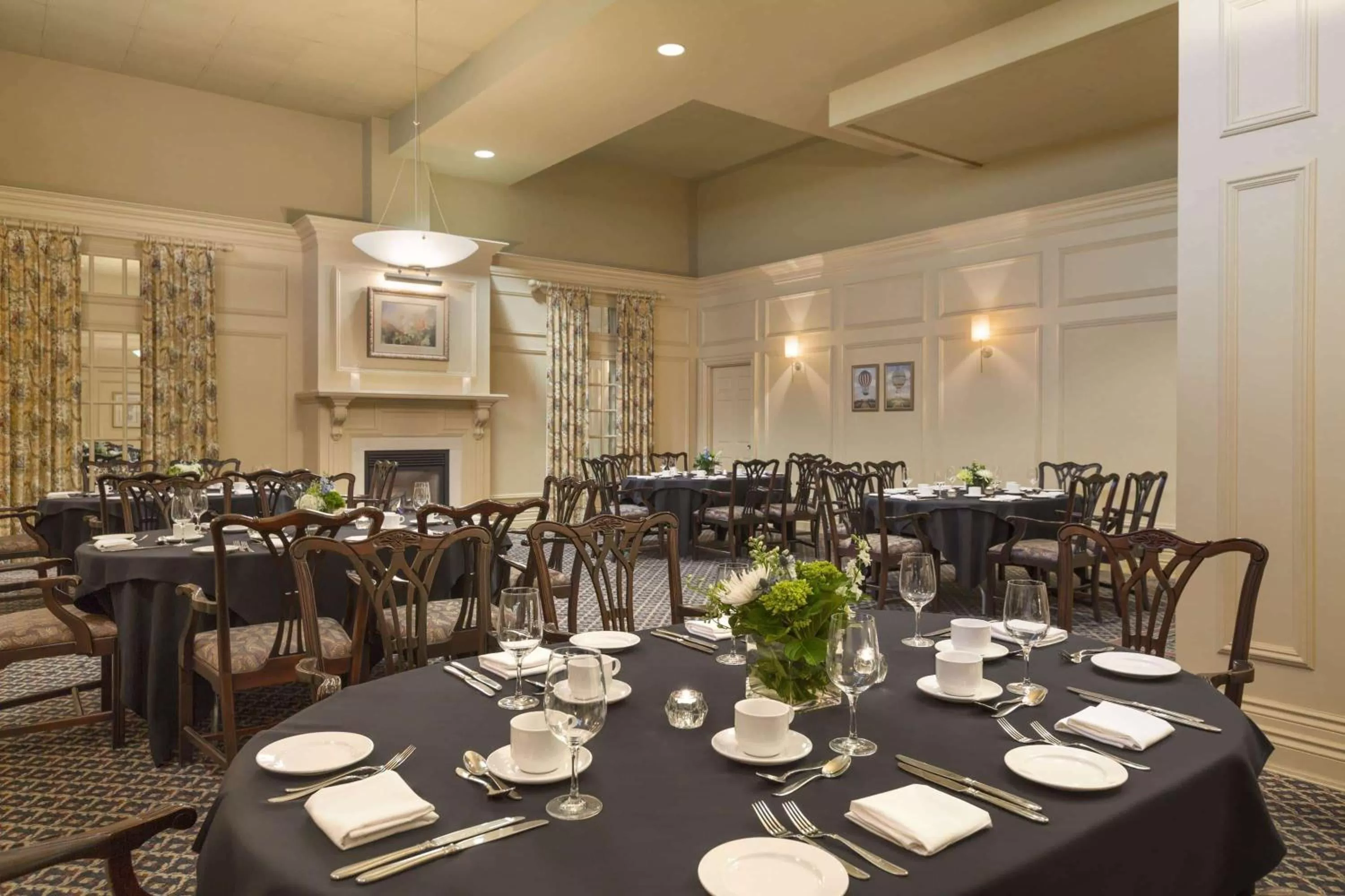 Restaurant/places to eat in Ivey Spencer Leadership Centre