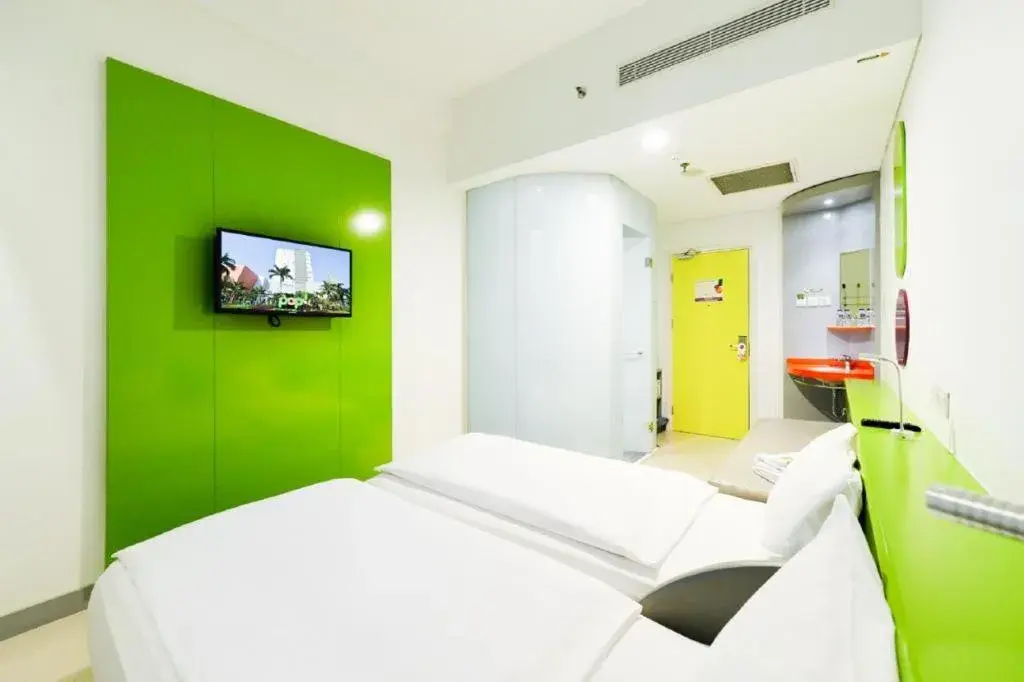 Double or Twin Room in POP! Hotel Kelapa Gading Double or Twin Room in POP! Hotel Kelapa Gading