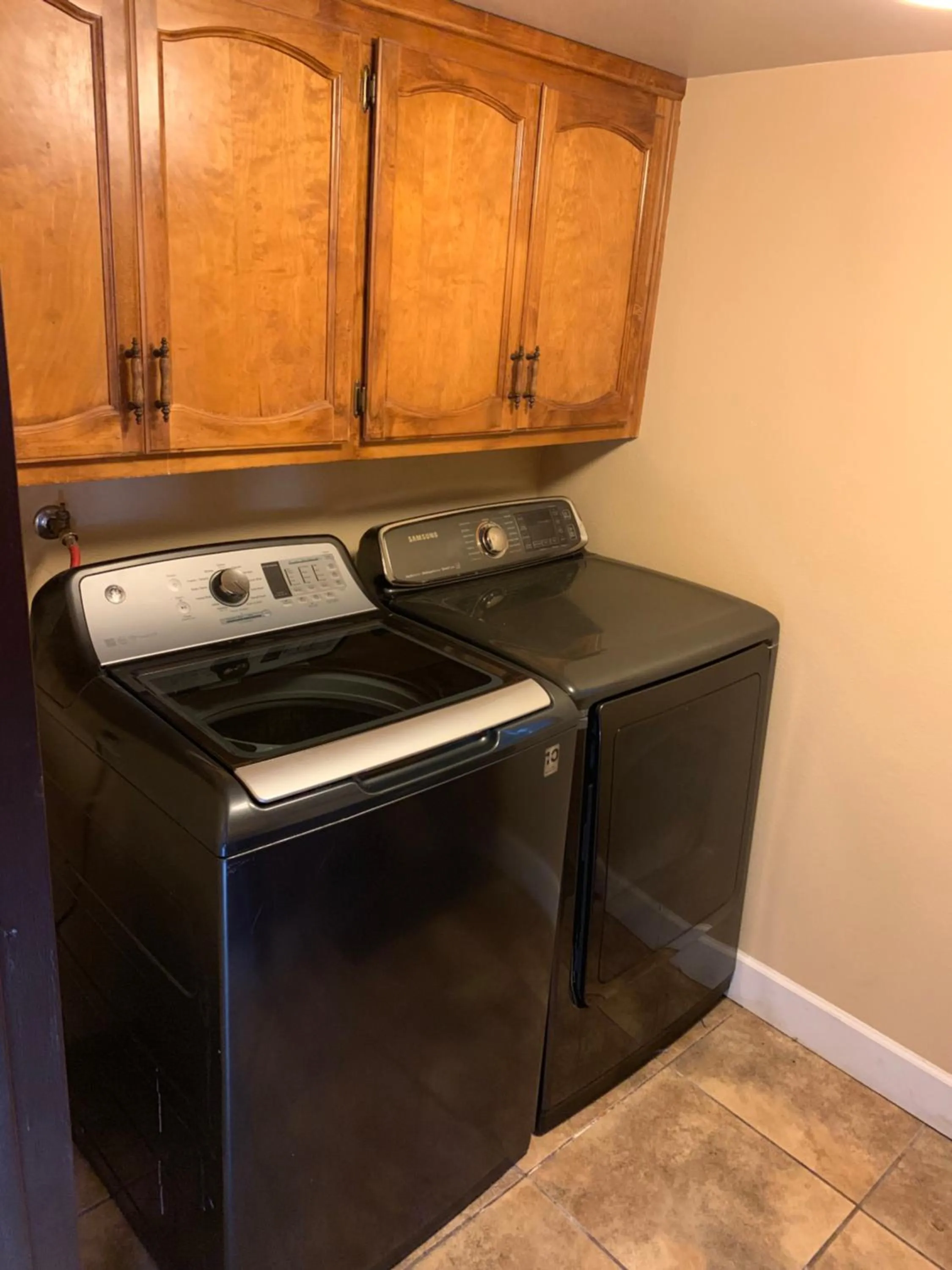 Mountain Trail Lodge and Vacation Rentals