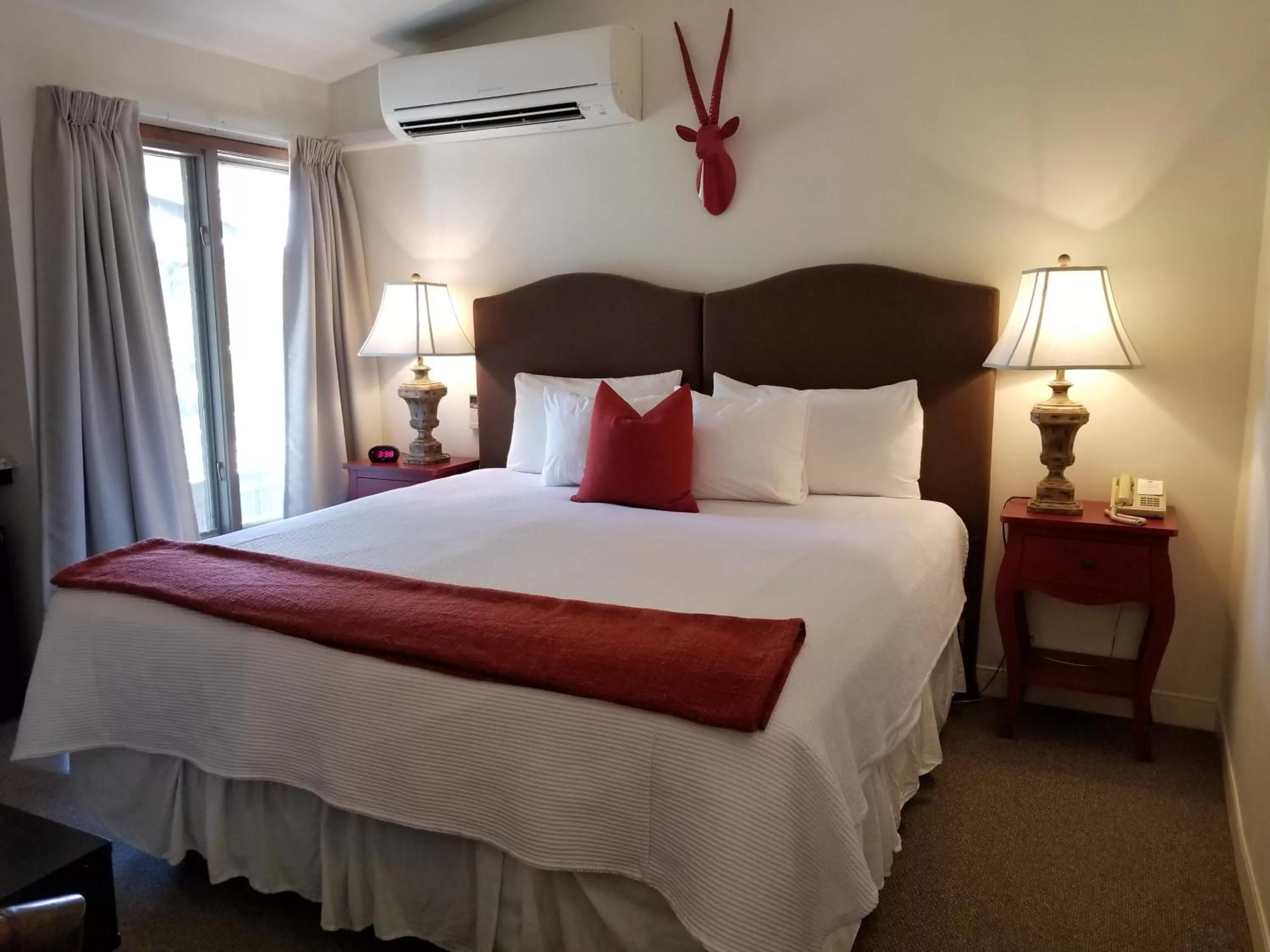 TV and multimedia, Bed in Cedar Creek