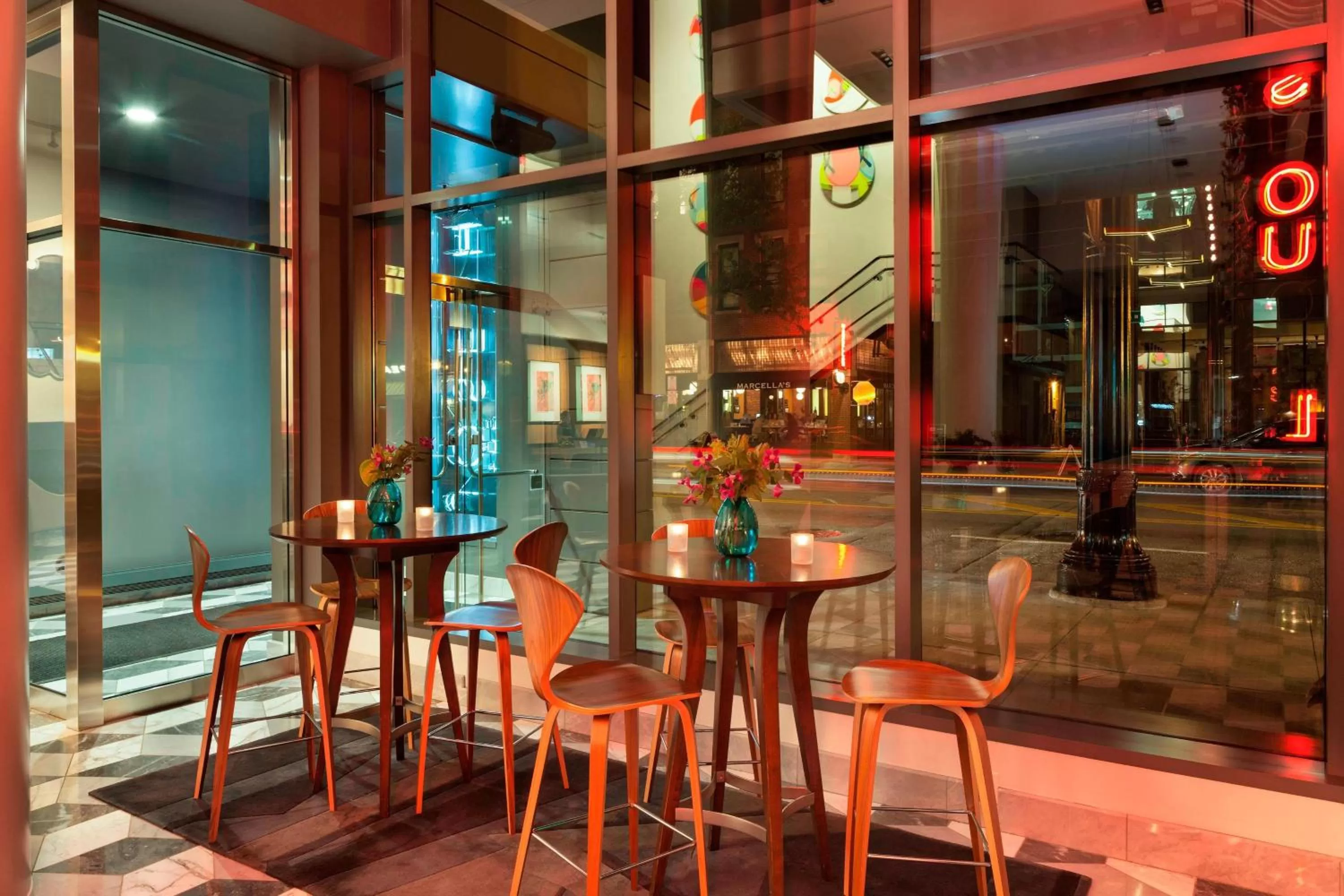 Lounge or bar in Le Meridien Columbus, The Joseph