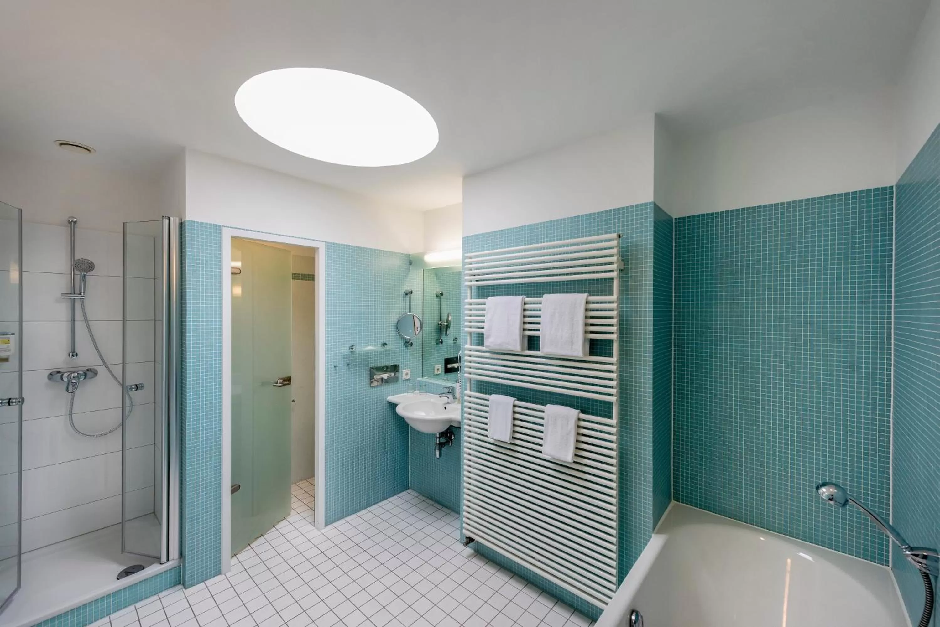 Photo of the whole room in Seminaris Avendi Hotel Potsdam