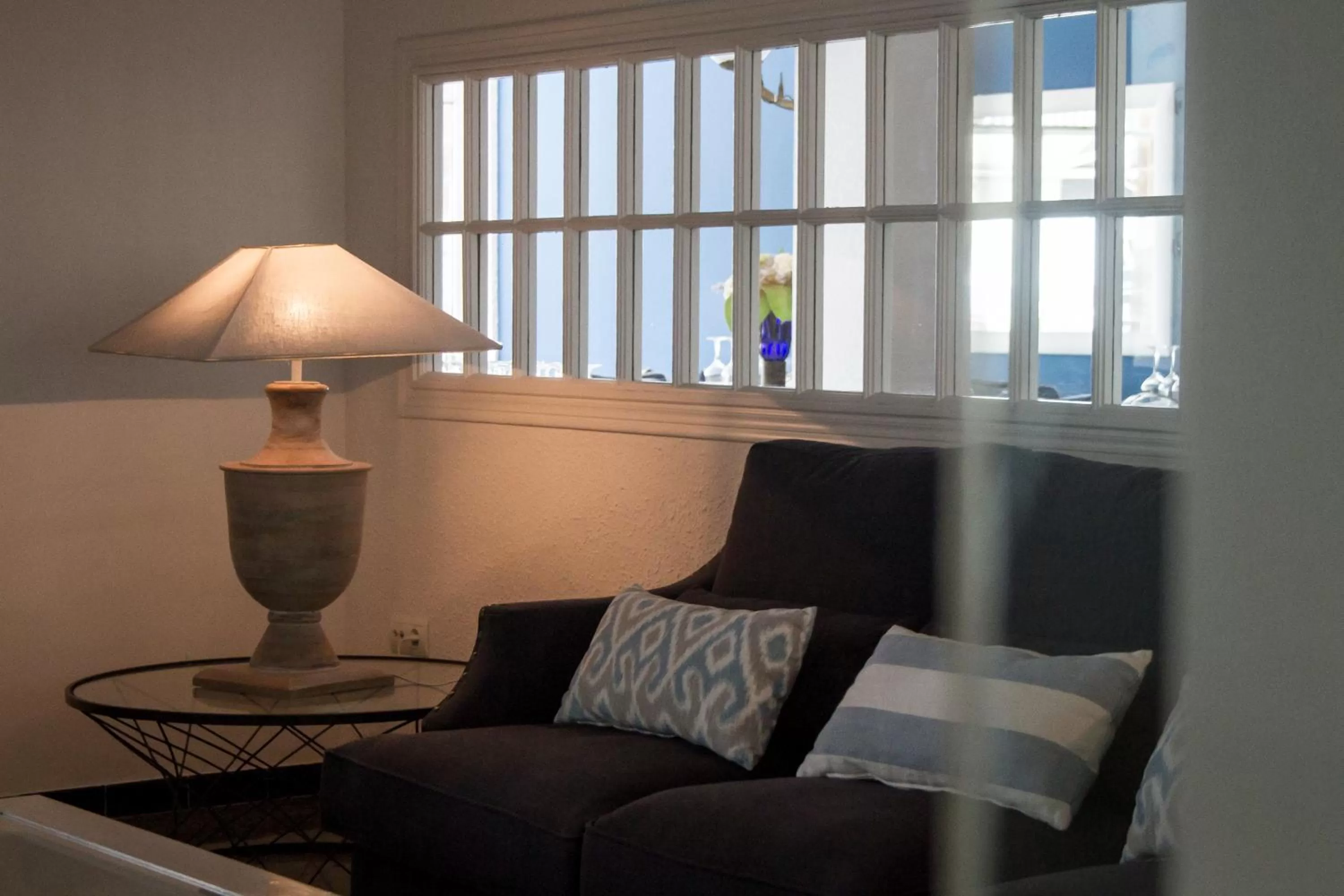 Communal lounge/ TV room in Hotel Ampolla Sol