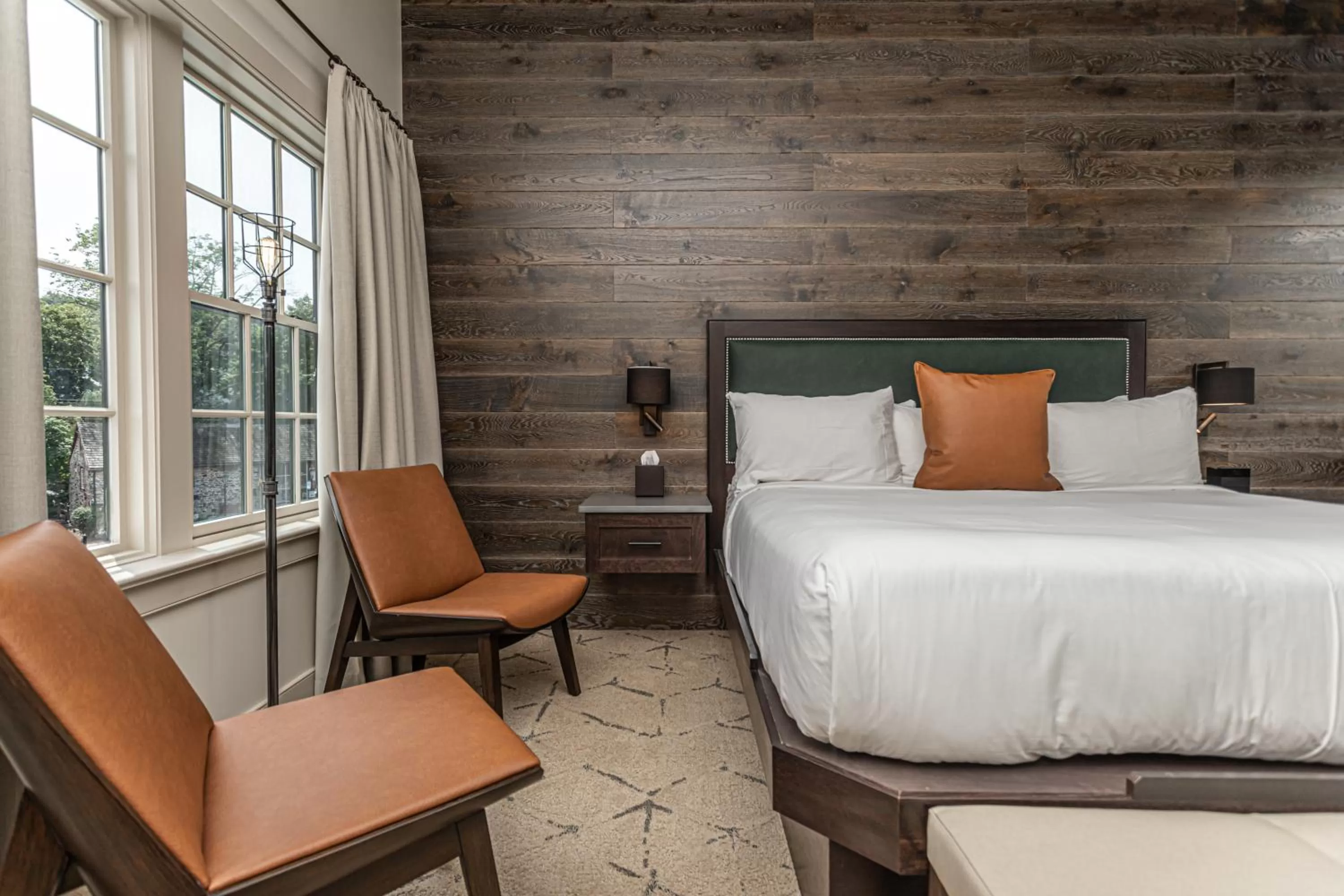 Bed in Ghost Light Inn