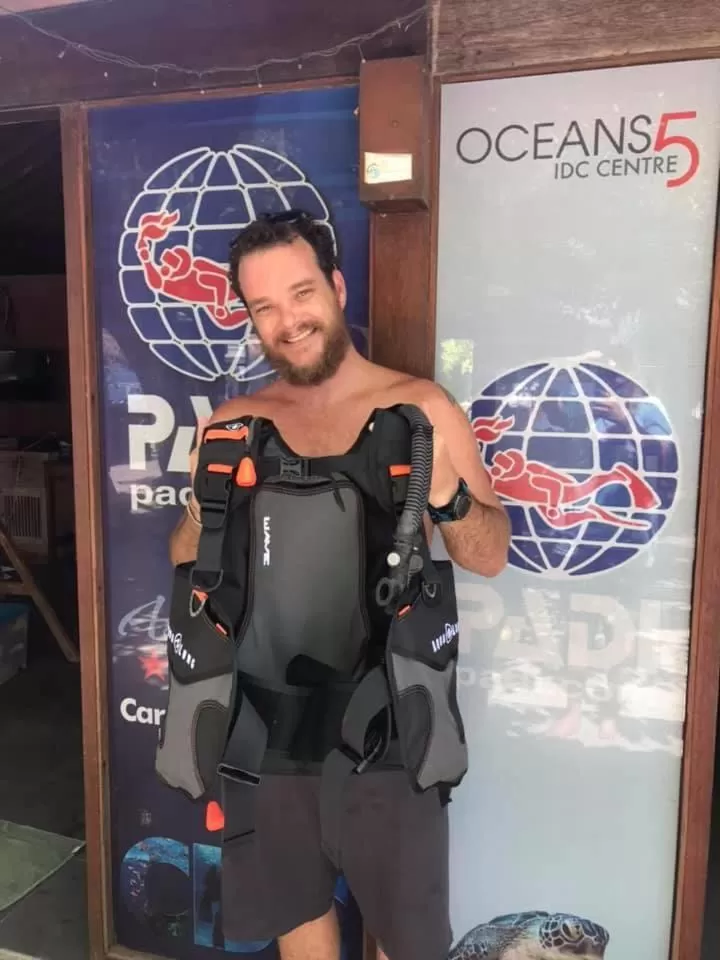 Oceans 5 Dive Resort