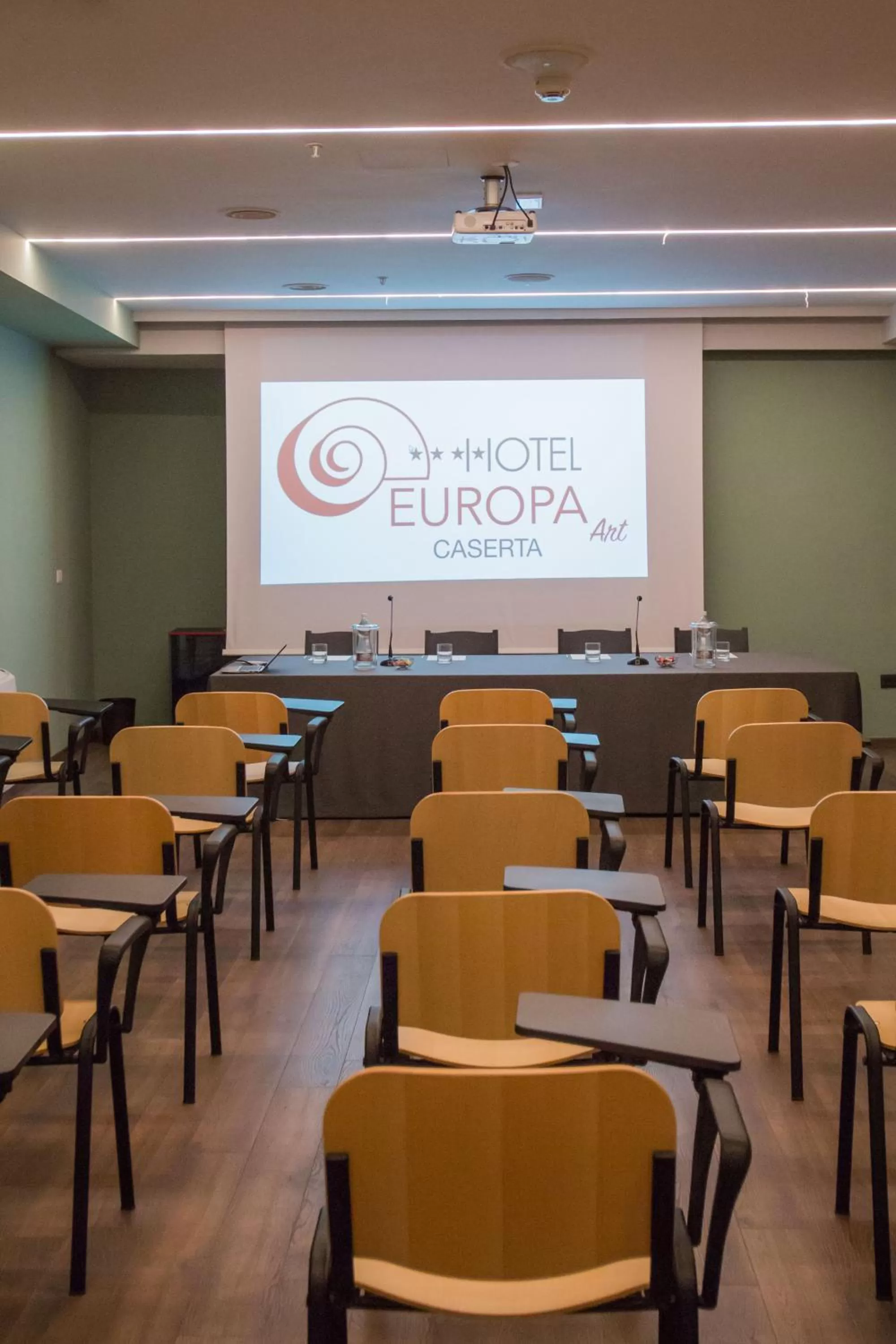 TV and multimedia in Hotel Europa Art Caserta