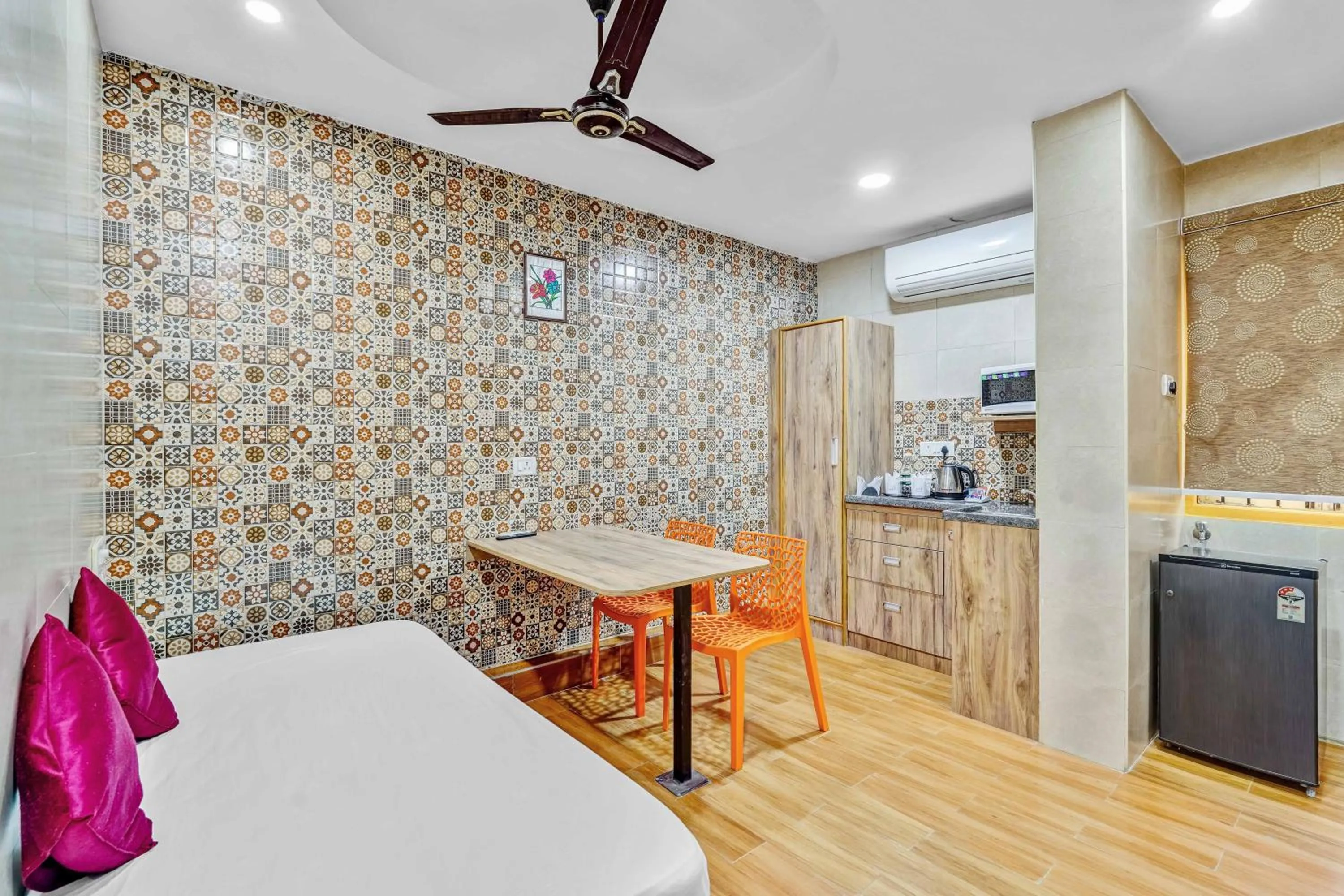 Property building in Season 4 Residences - Teynampet Near Apollo Hospital ,Balaji Dental, US Consulate