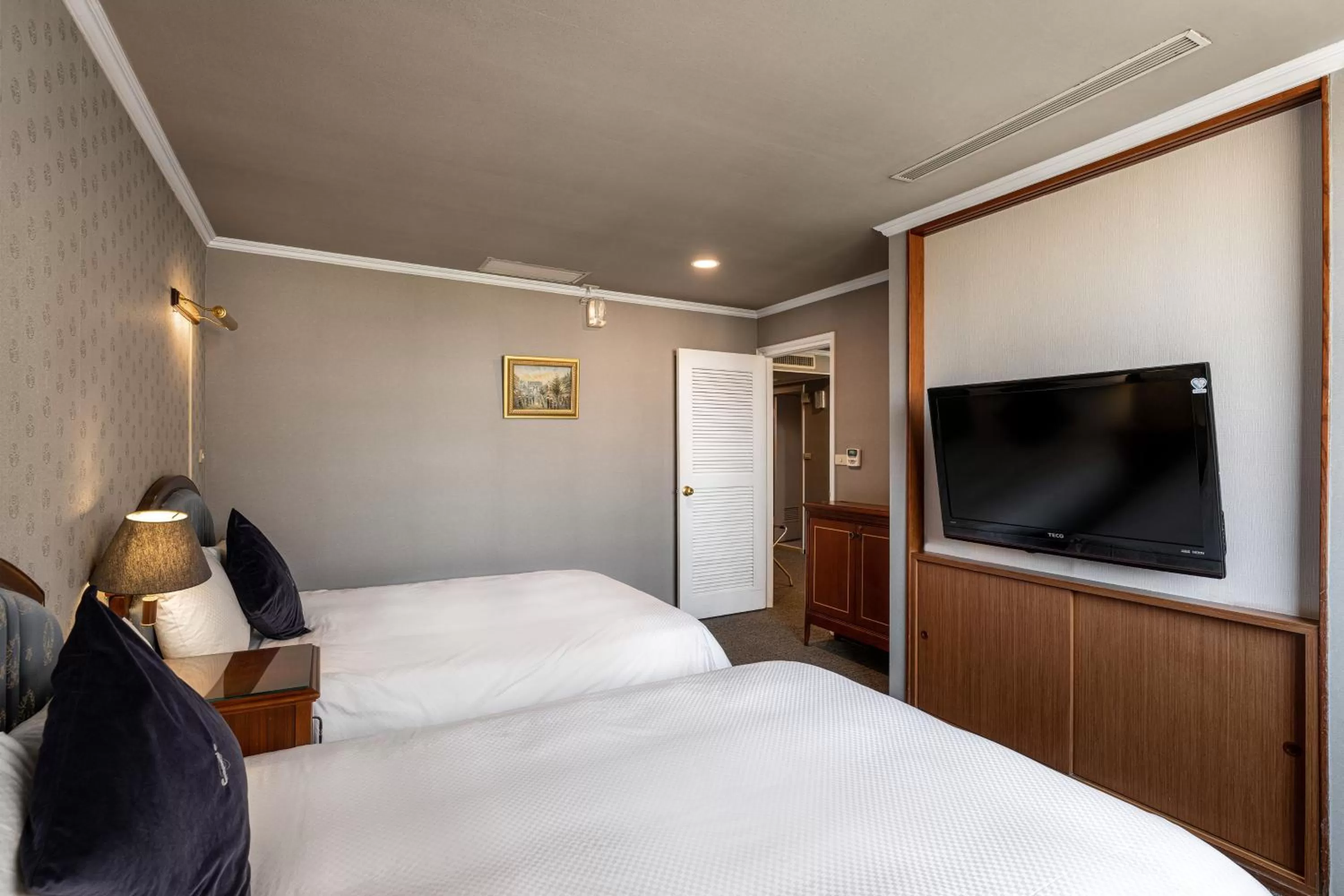 Bed in Hotel j-Metropolis