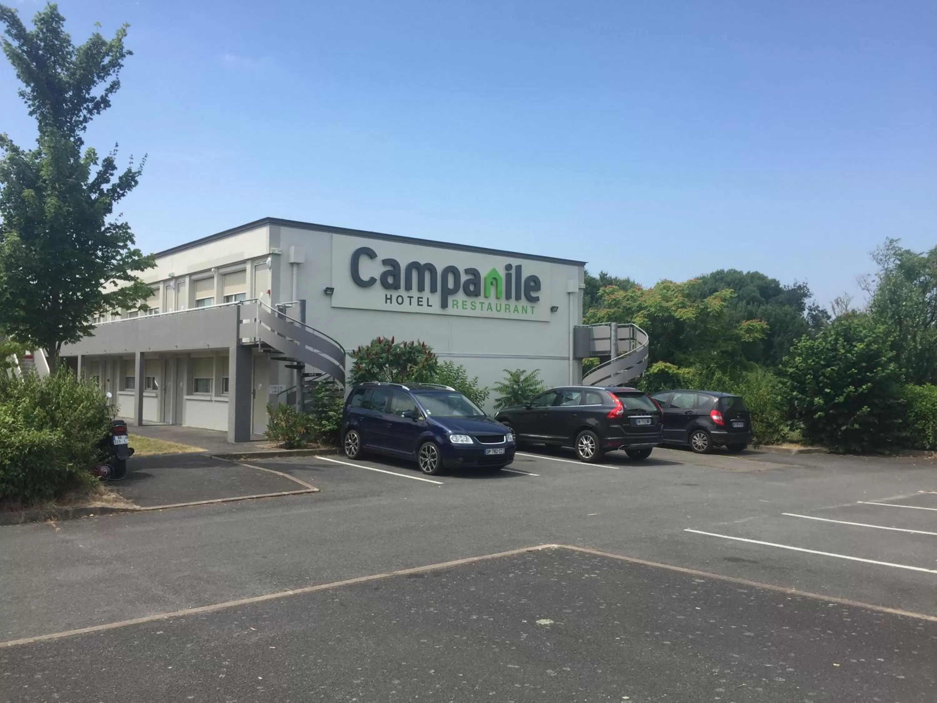 Property building in Campanile Nantes Saint-Sébastien-Sur-Loire