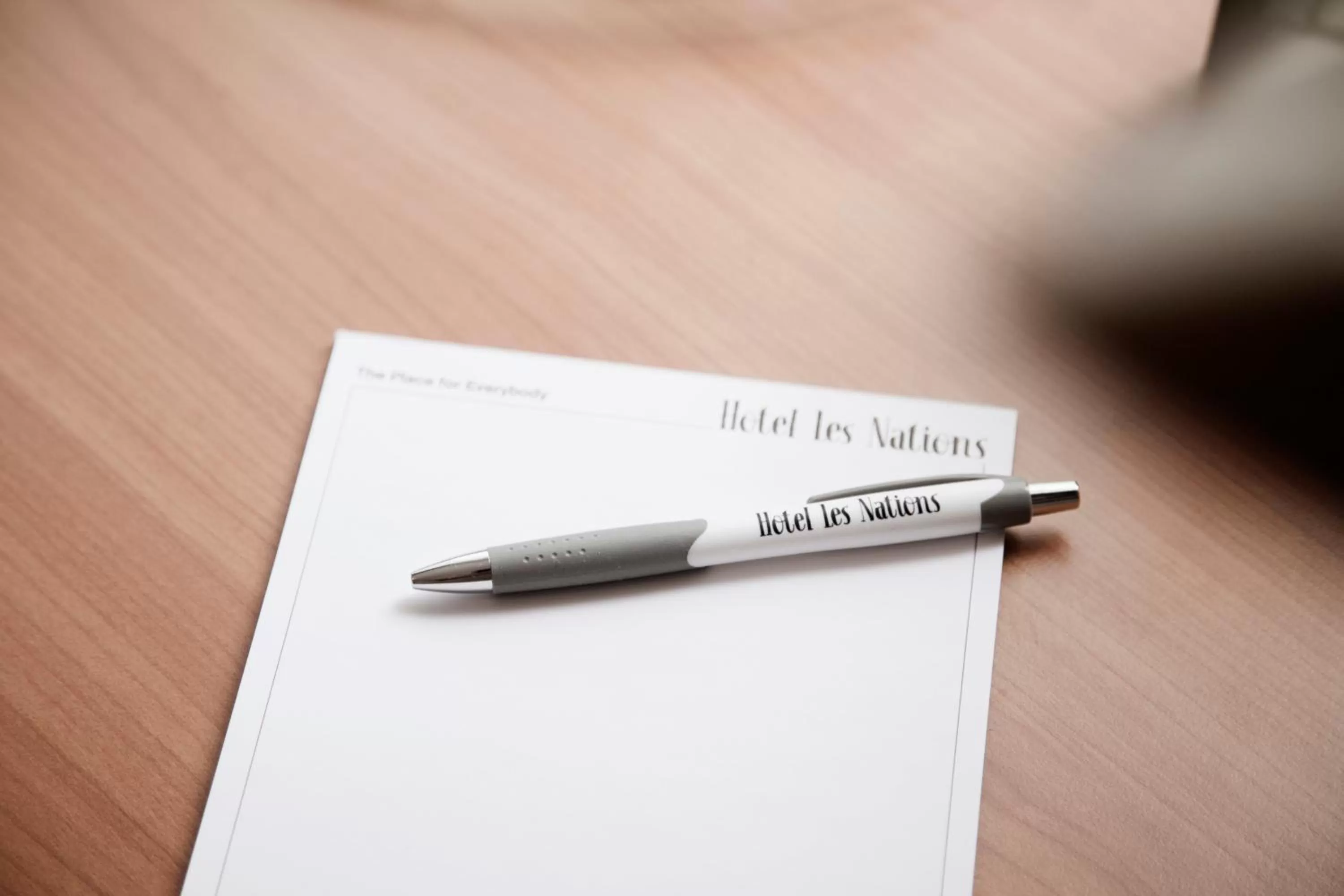 Decorative detail in Les Nations