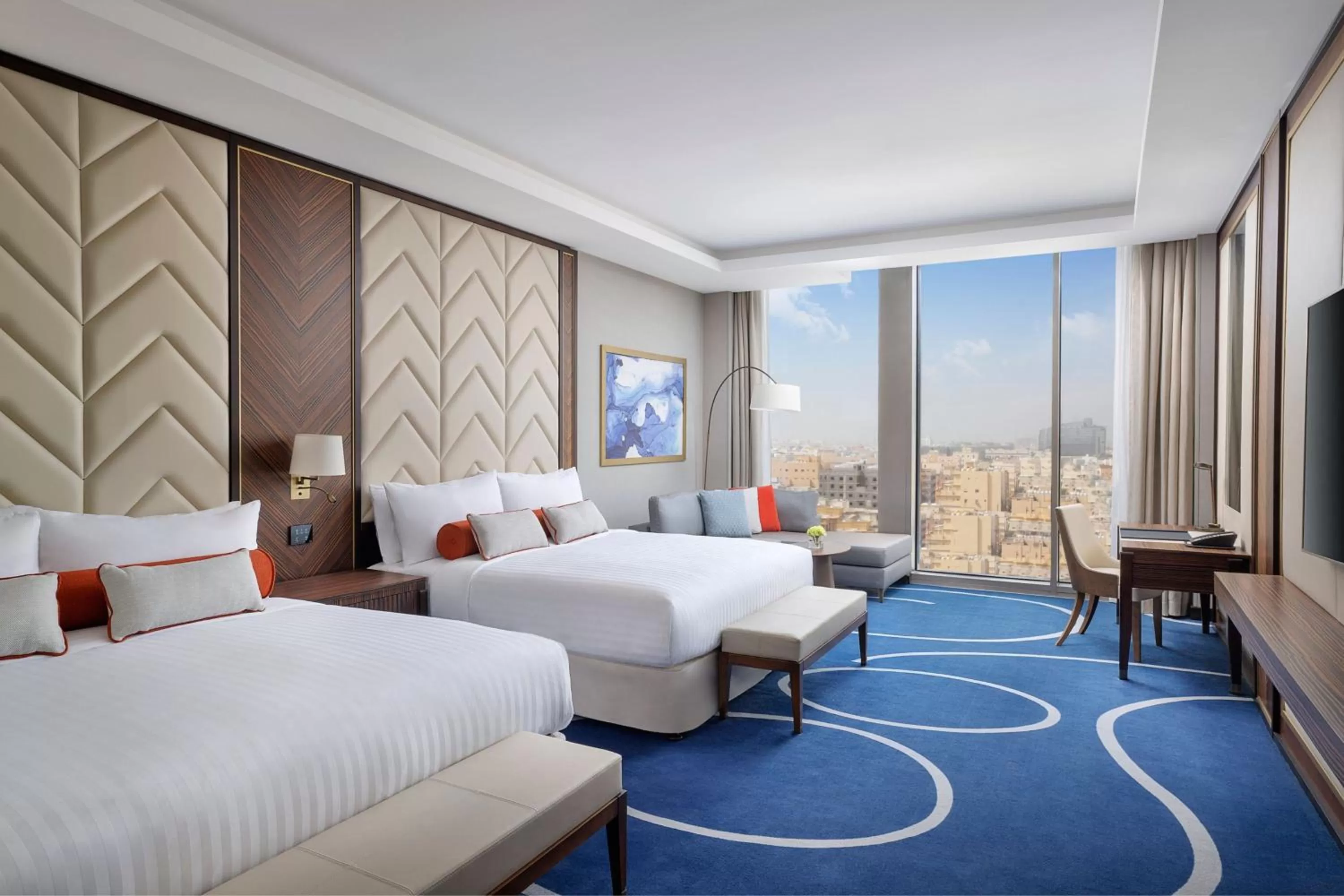 Photo of the whole room, Bed in Jeddah Marriott Hotel Madinah Road