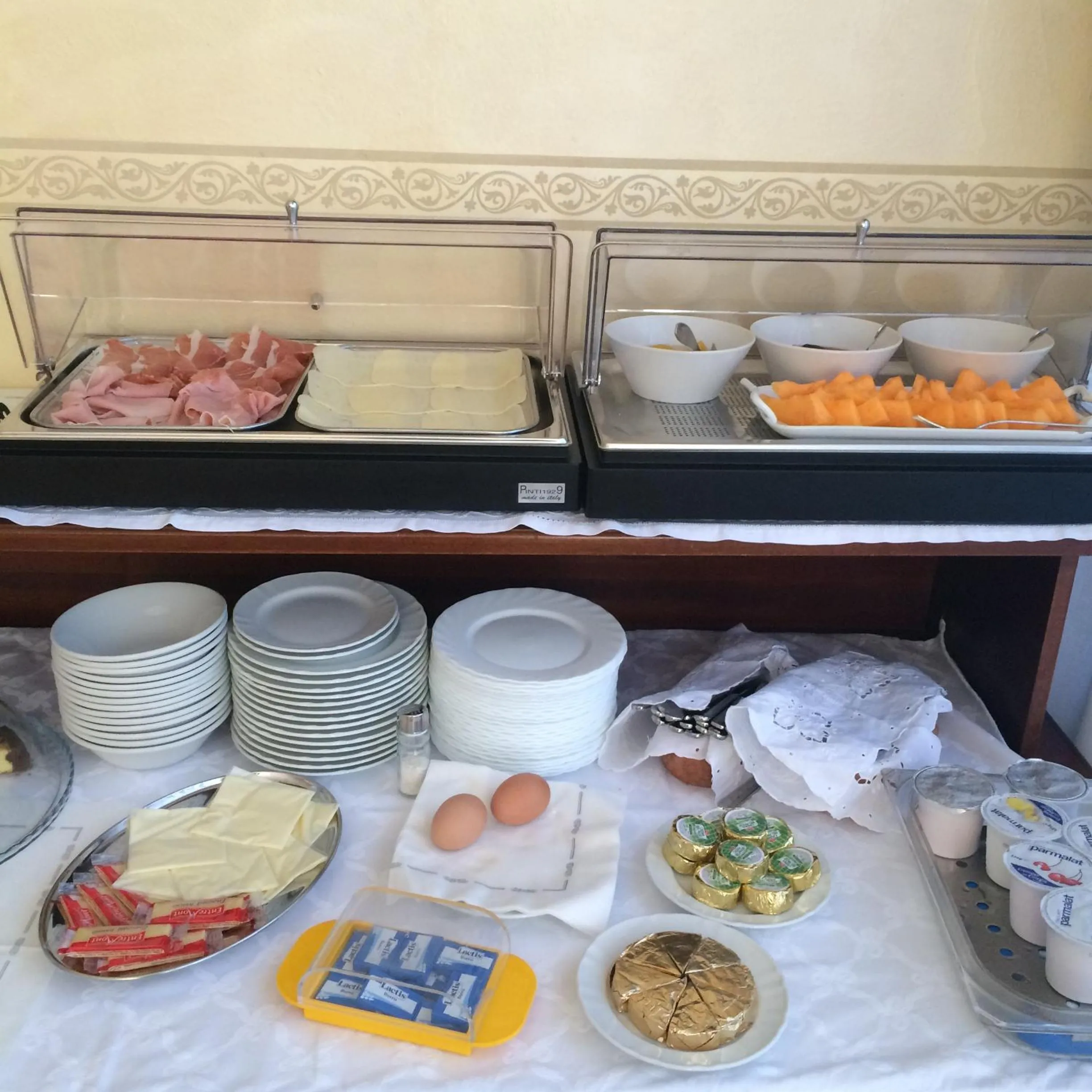 Buffet breakfast in Hotel Parco Fiera