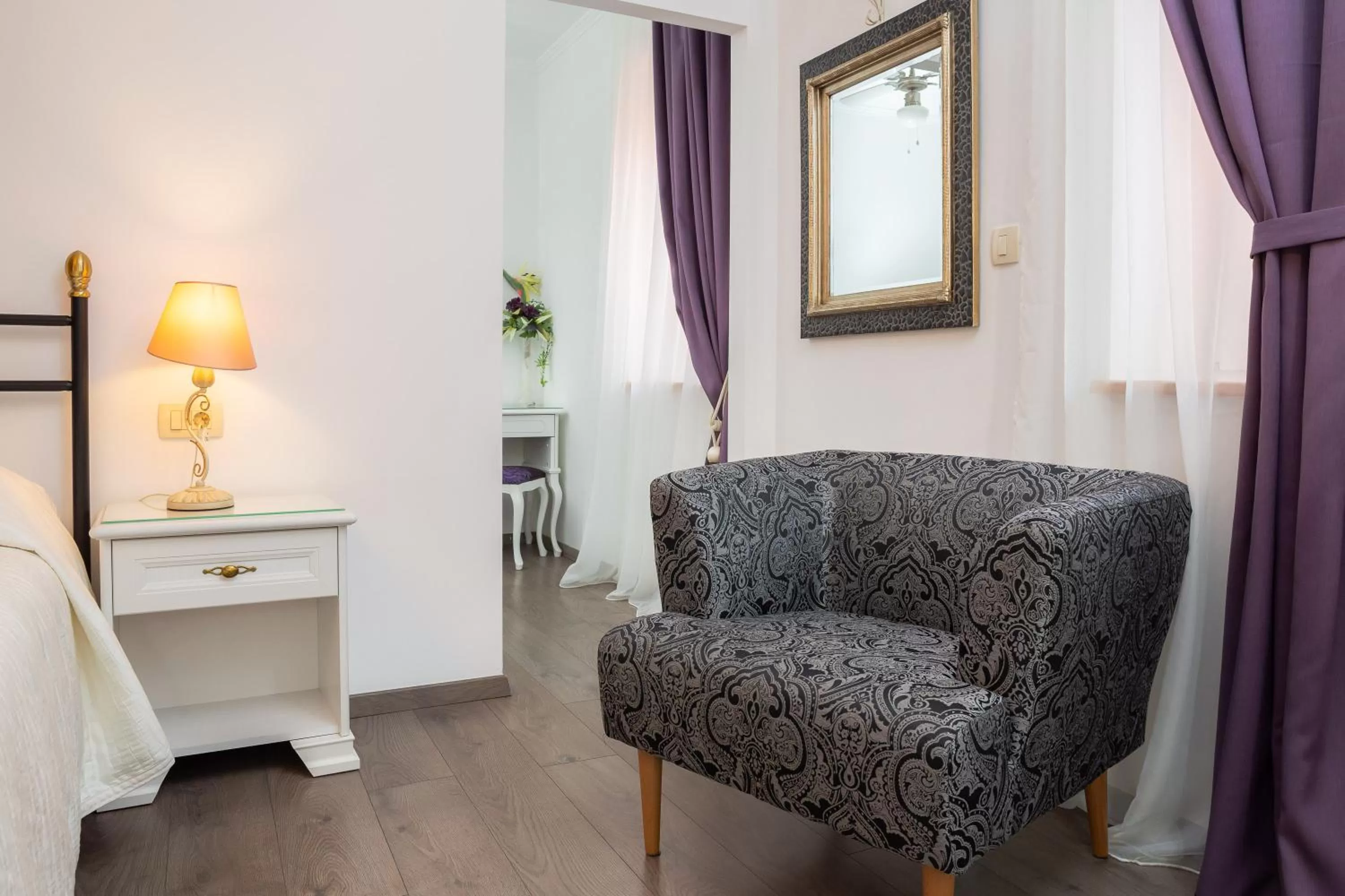 Decorative detail, Seating Area in Romantic Luxury Rooms