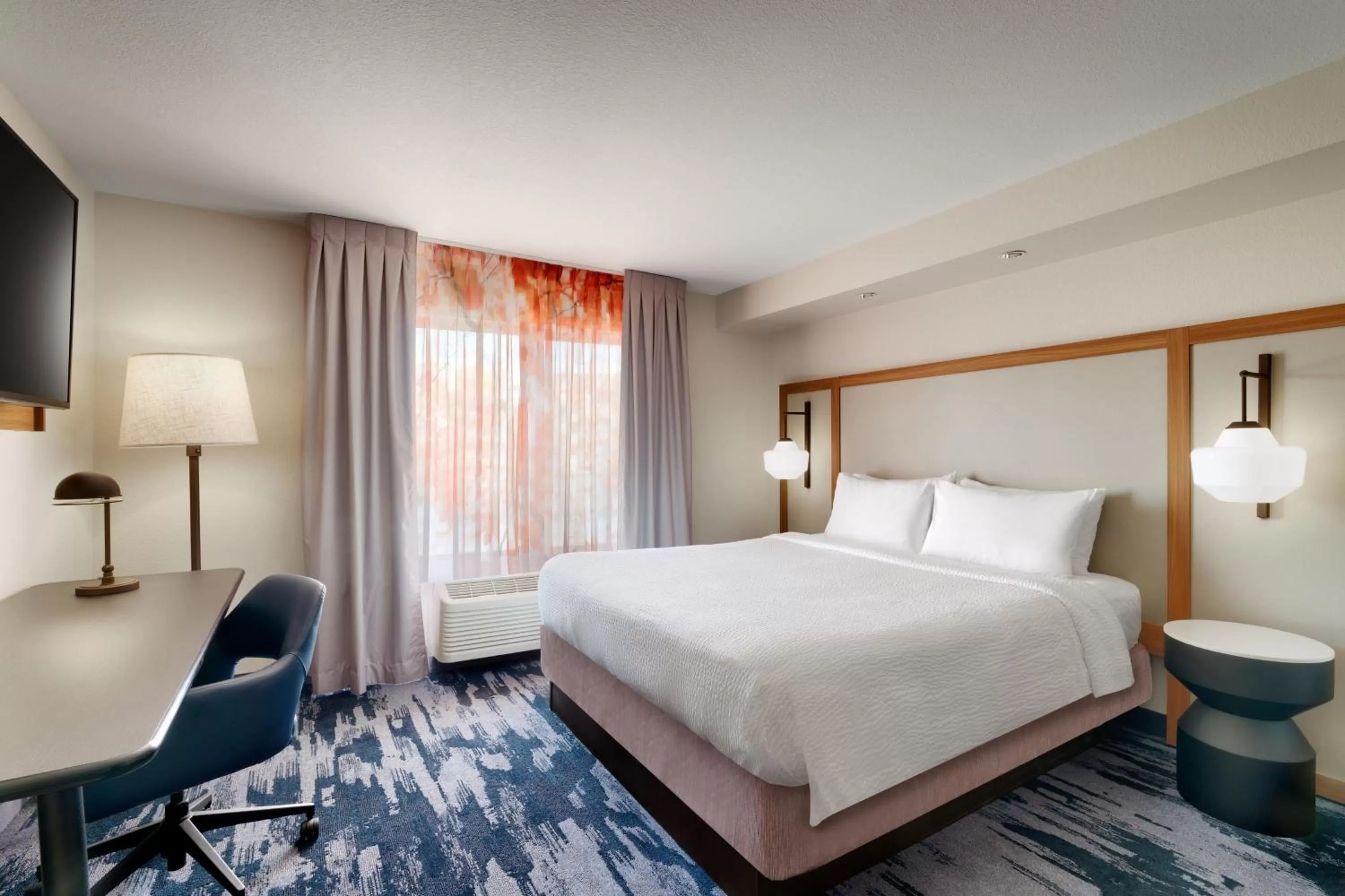 Photo of the whole room, Bed in Fairfield Inn & Suites by Marriott Yakima
