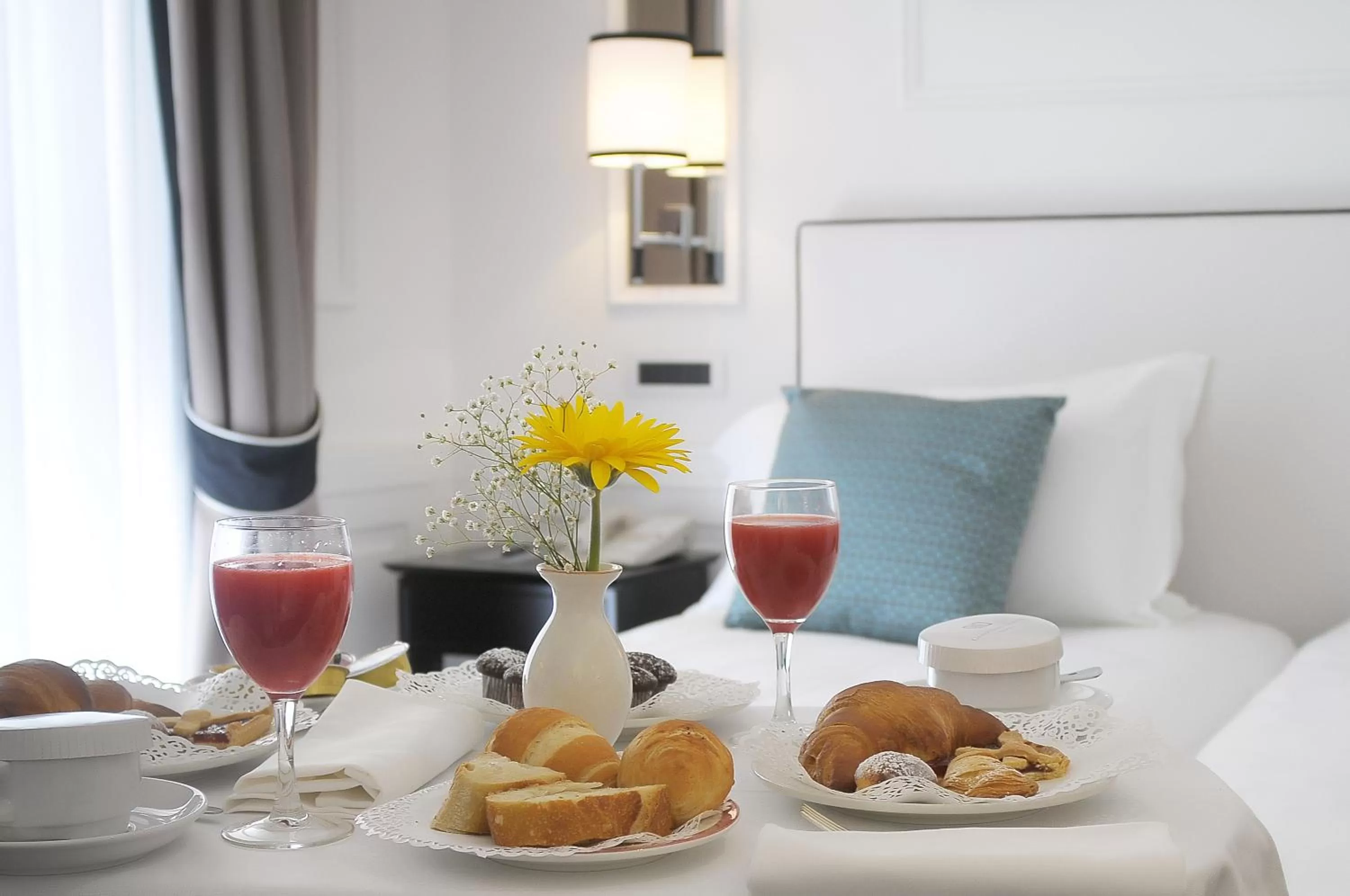 Day in Grand Hotel Oriente