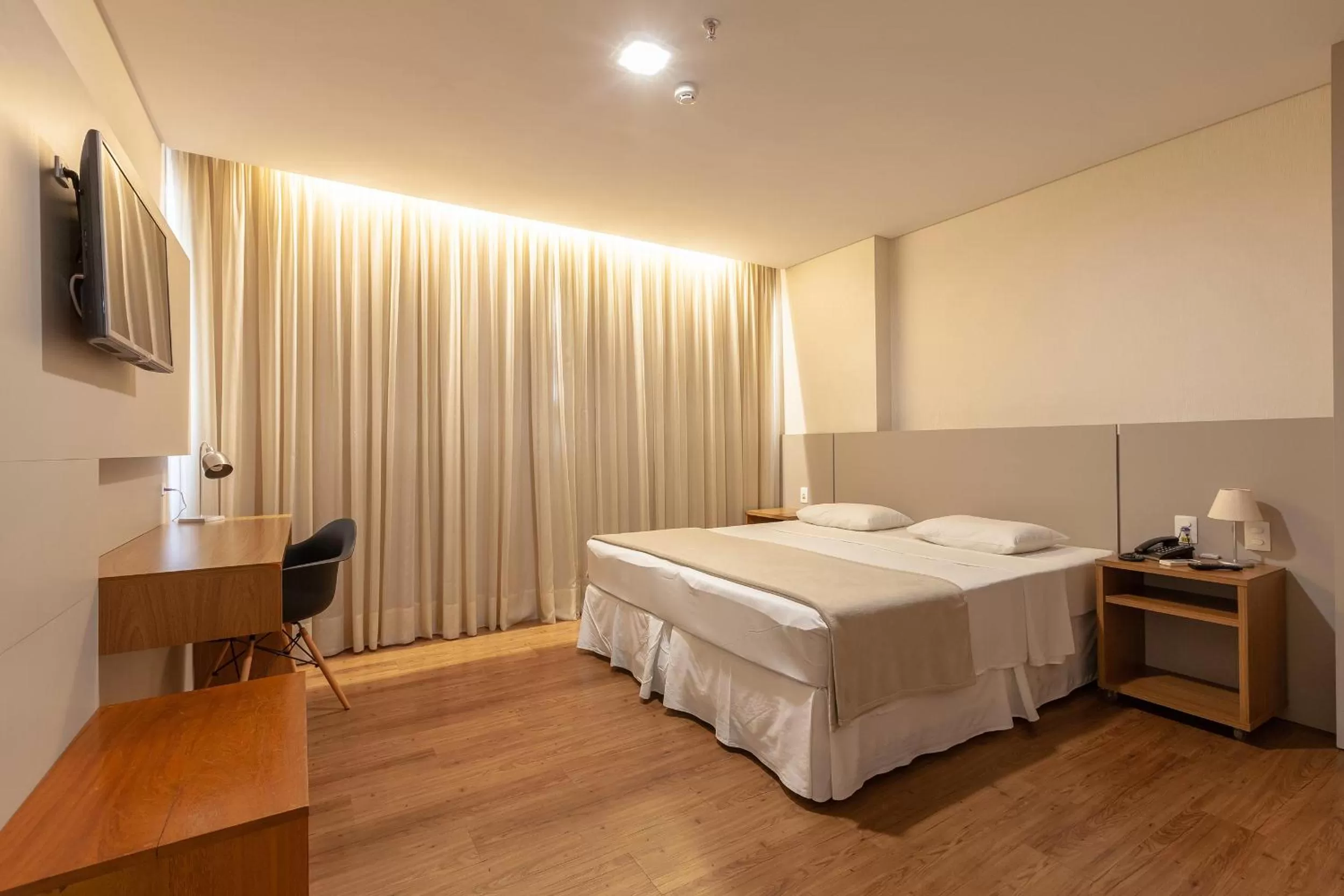 Photo of the whole room, Bed in Tri Hotel Executive Brusque