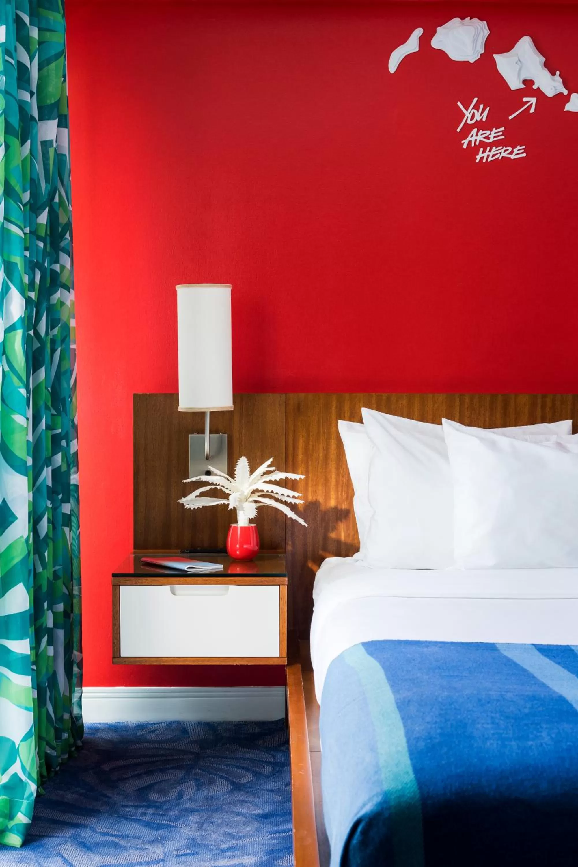 Bed in Shoreline Hotel Waikiki