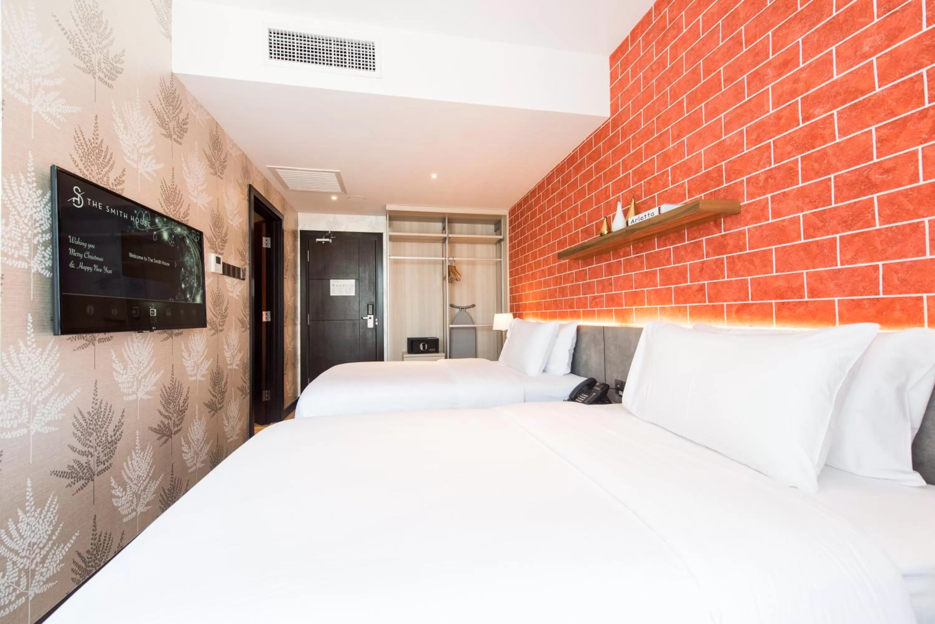 Bed in The Smith House